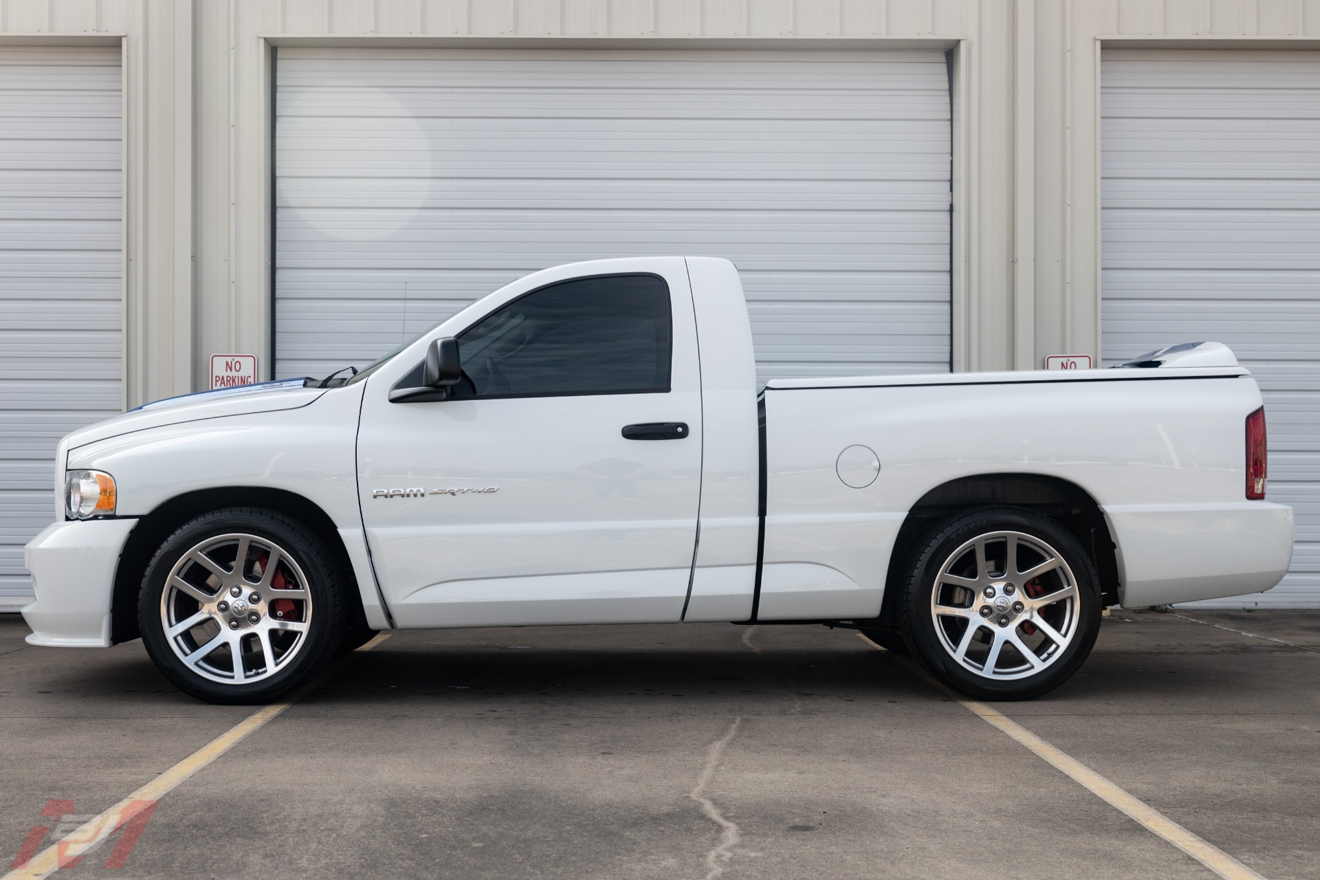 Used-2005-Dodge-Ram-1500-SRT-10-Commemorative-Edition