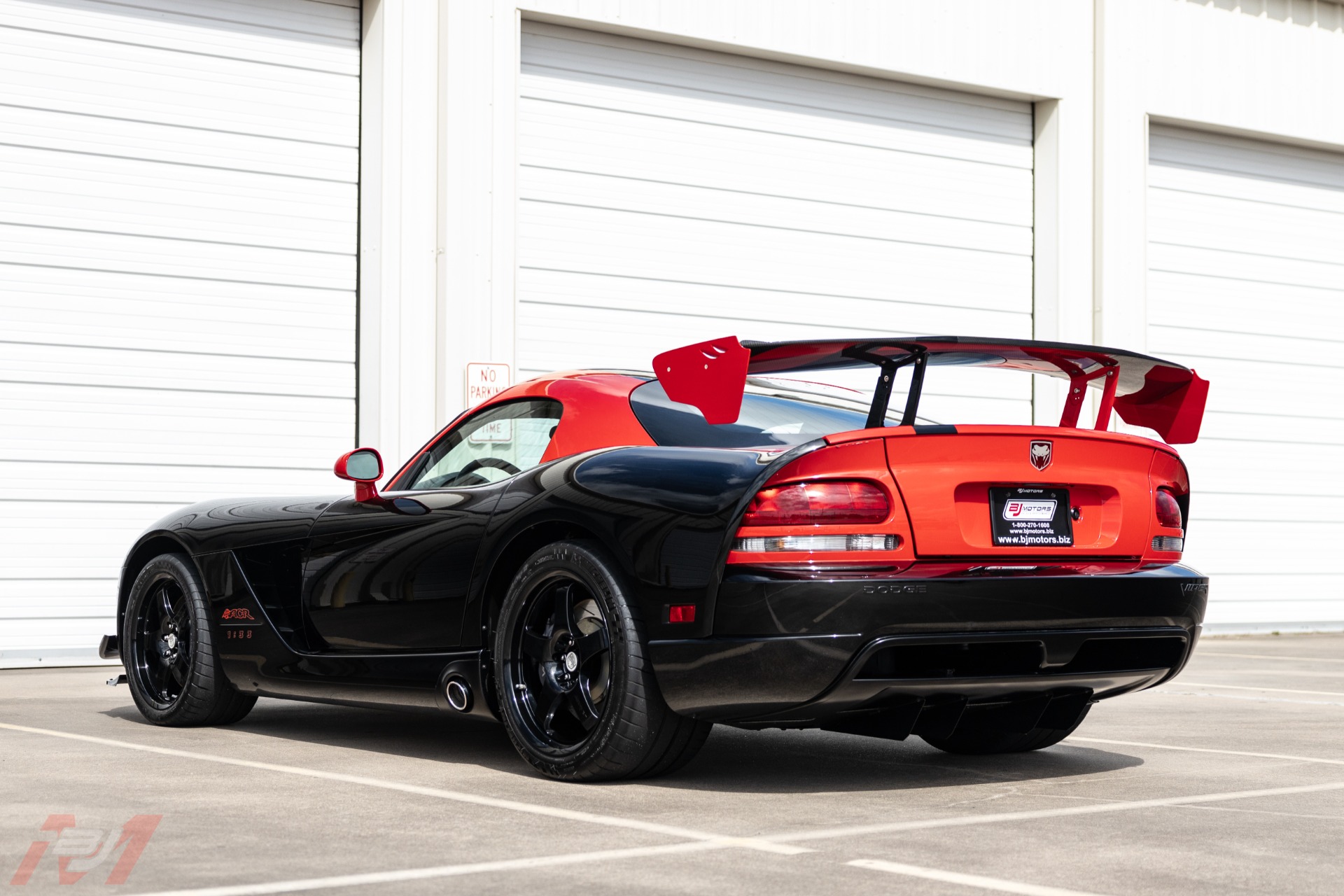 Used-2010-Dodge-Viper-ACR-1:33-Edition