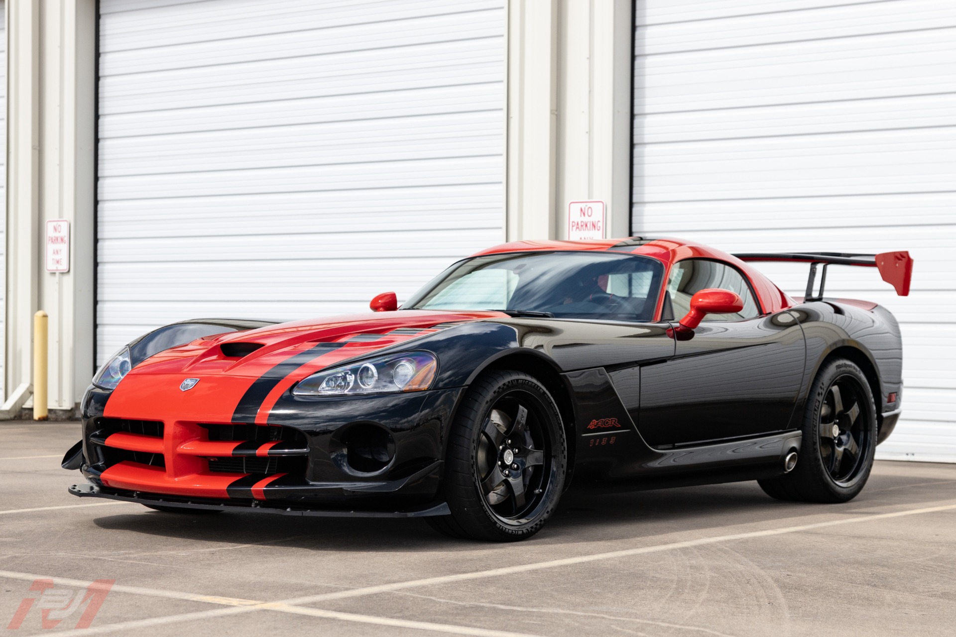 Used-2010-Dodge-Viper-ACR-1:33-Edition