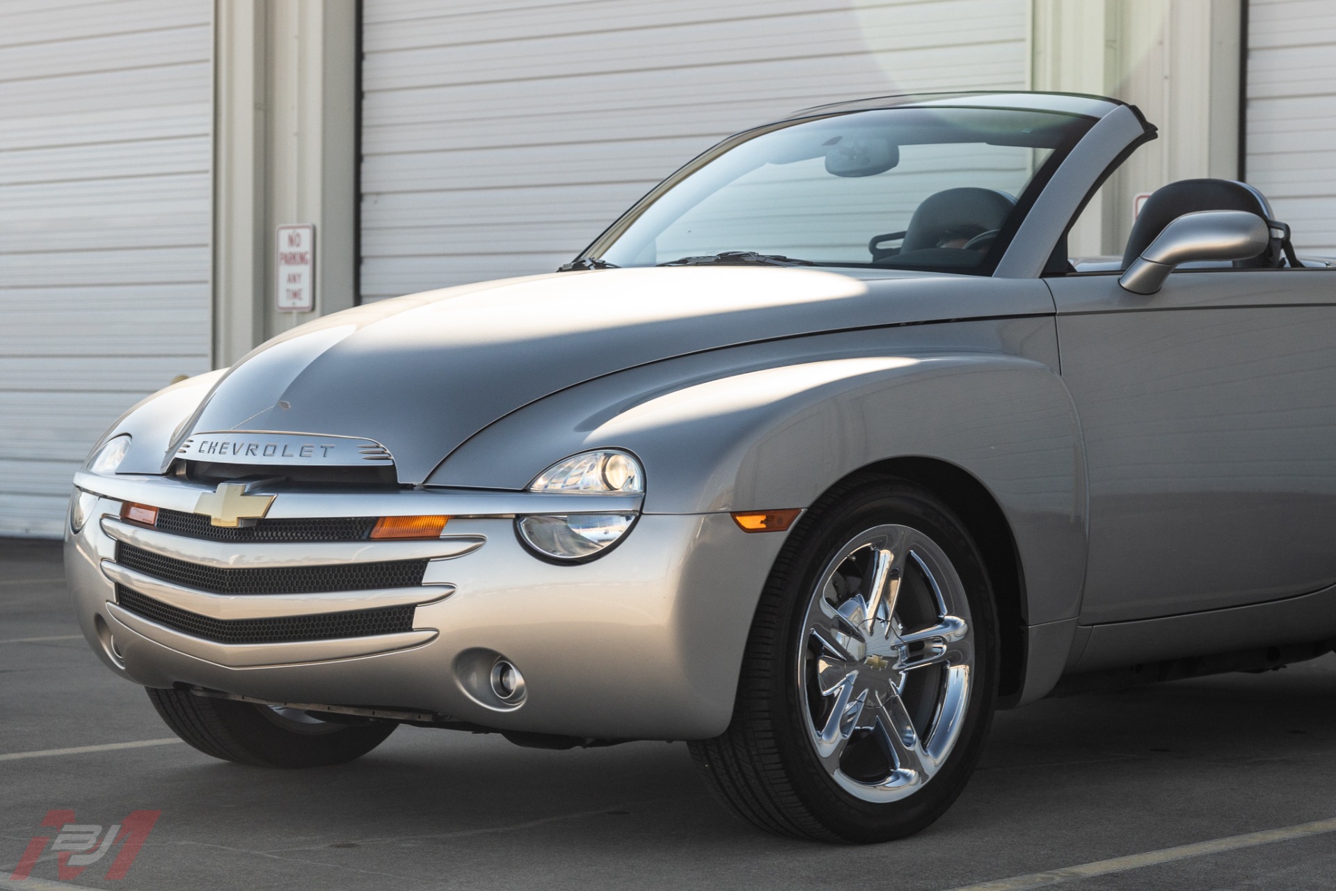 Used-2005-Chevrolet-SSR-LS