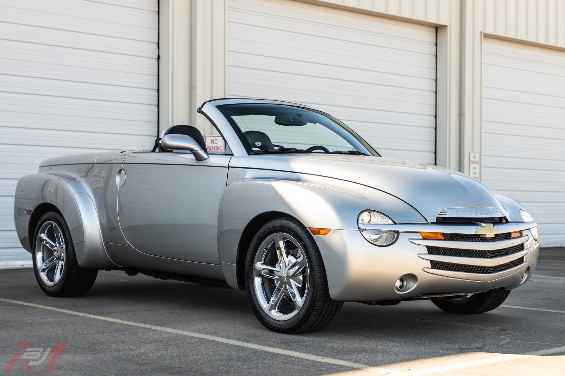 Used-2005-Chevrolet-SSR-LS