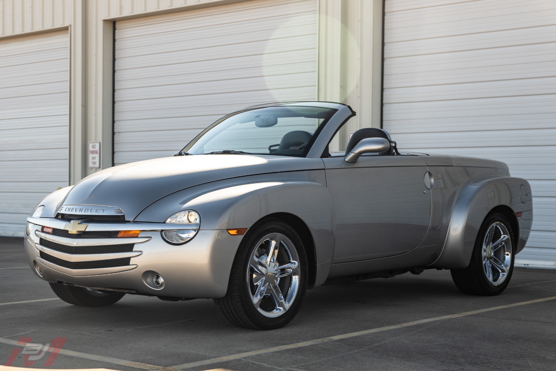 Used-2005-Chevrolet-SSR-LS