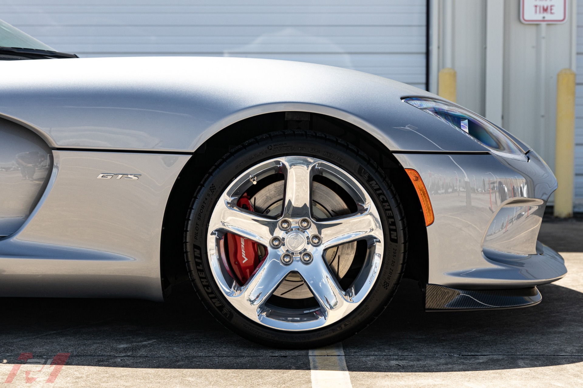 Used-2014-Dodge-Viper-GTS