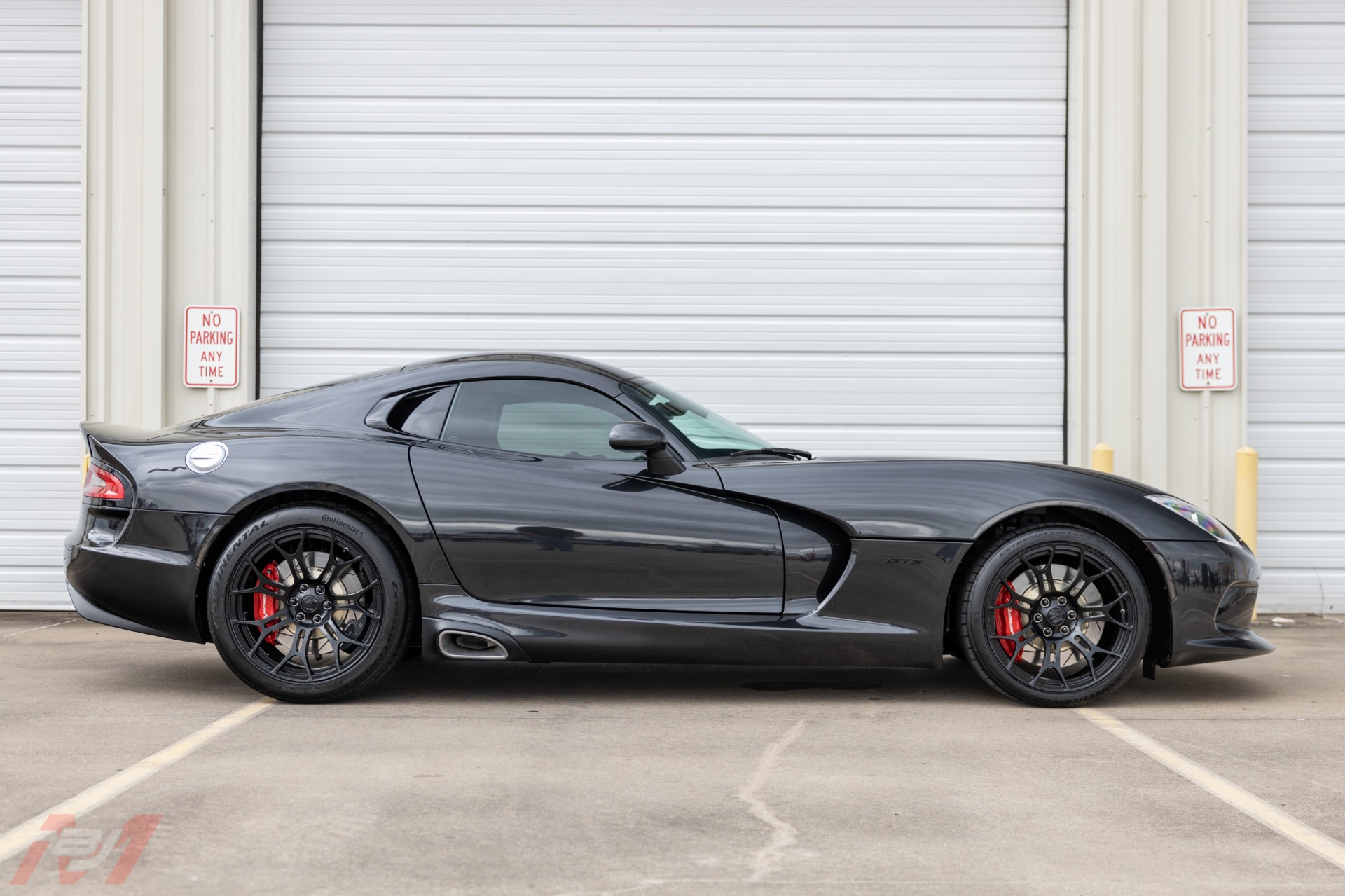 Used-2014-Dodge-Viper-GTS