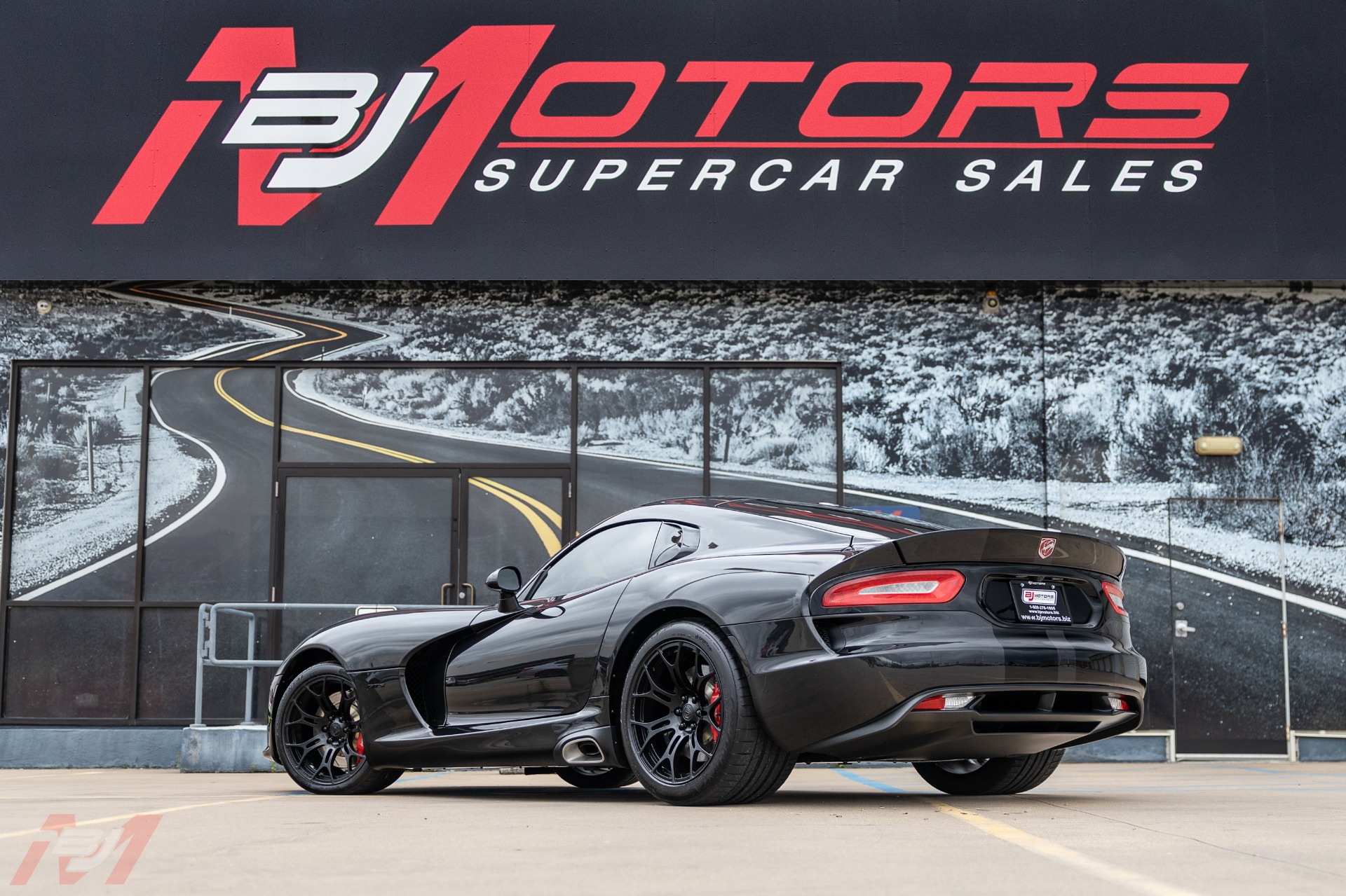 Used-2014-Dodge-Viper-GTS