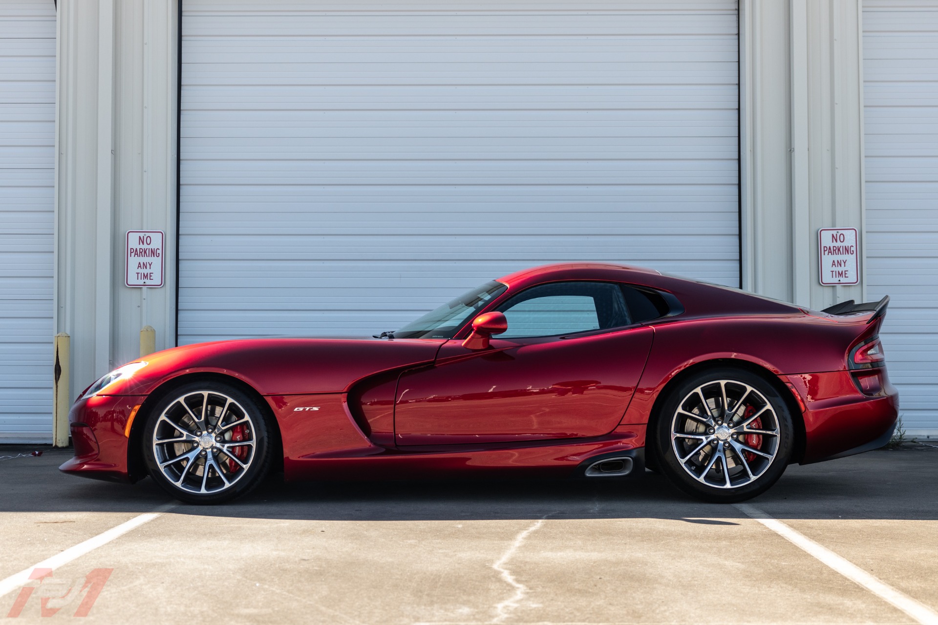 Used-2014-Dodge-Viper-GTS-Stryker-Red