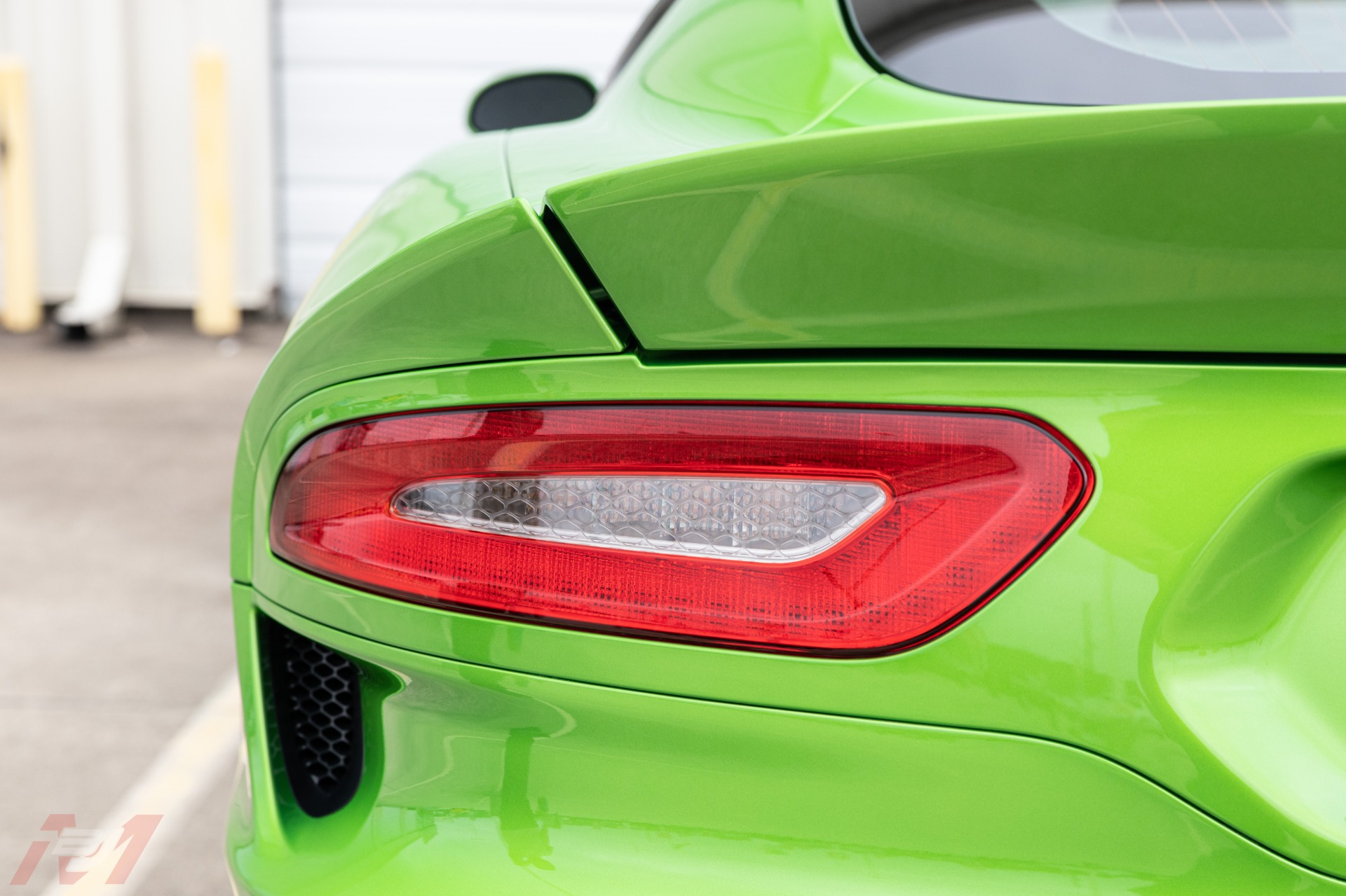 Used-2014-Dodge-Viper-SRT-in-Stryker-Green