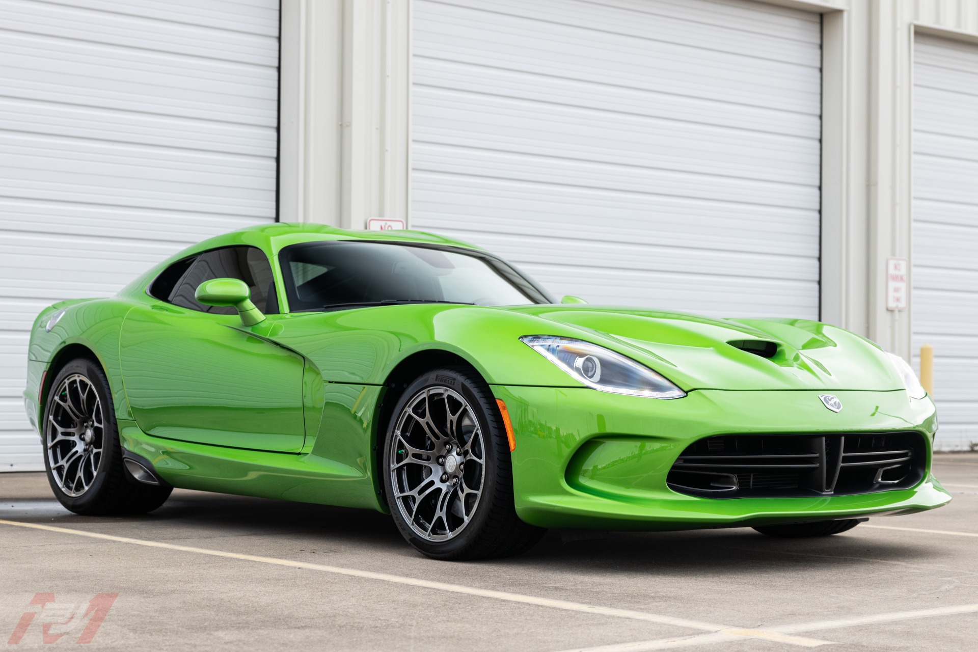 Used-2014-Dodge-Viper-SRT-in-Stryker-Green