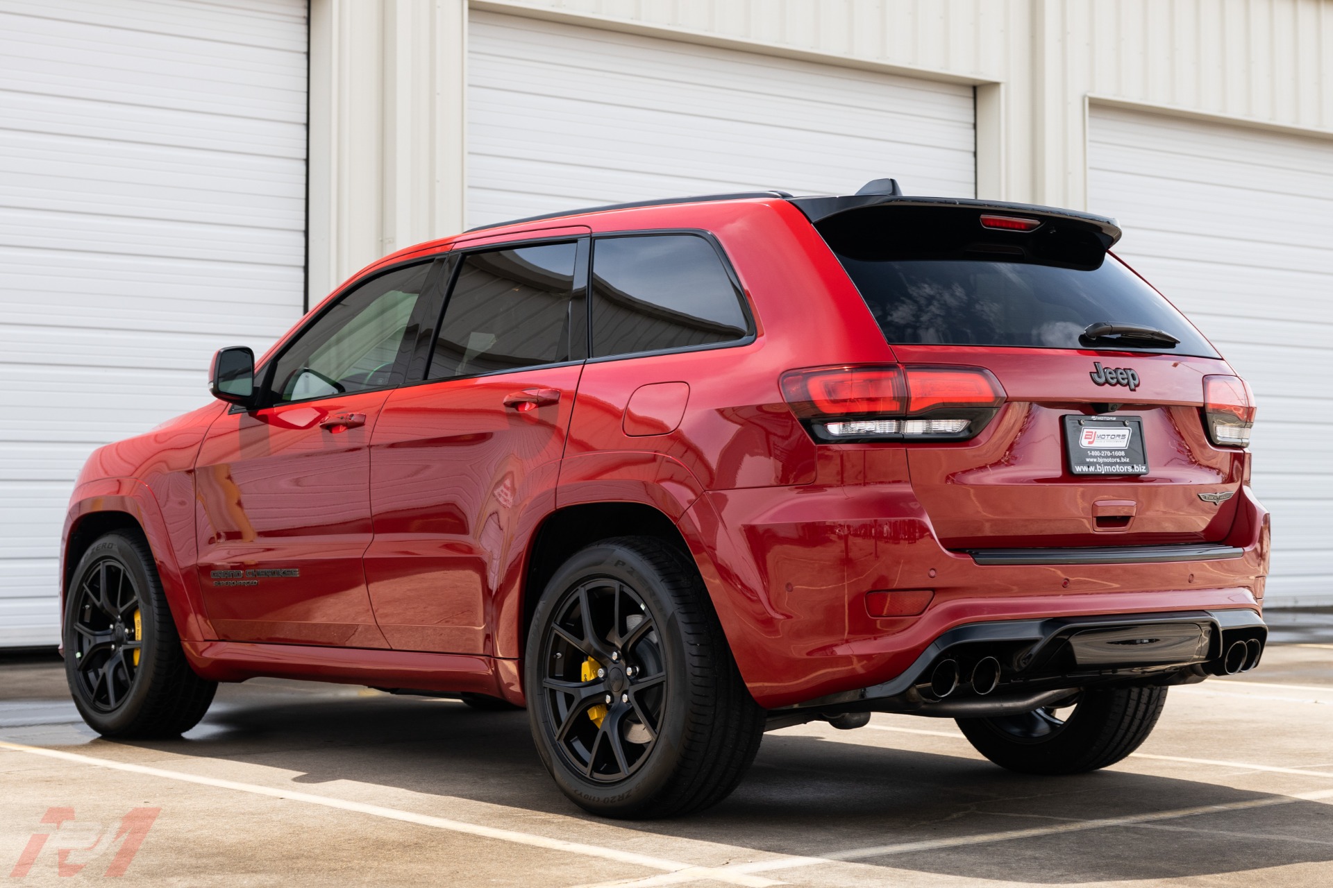 Used-2021-Jeep-Grand-Cherokee-Trackhawk-with-17-miles