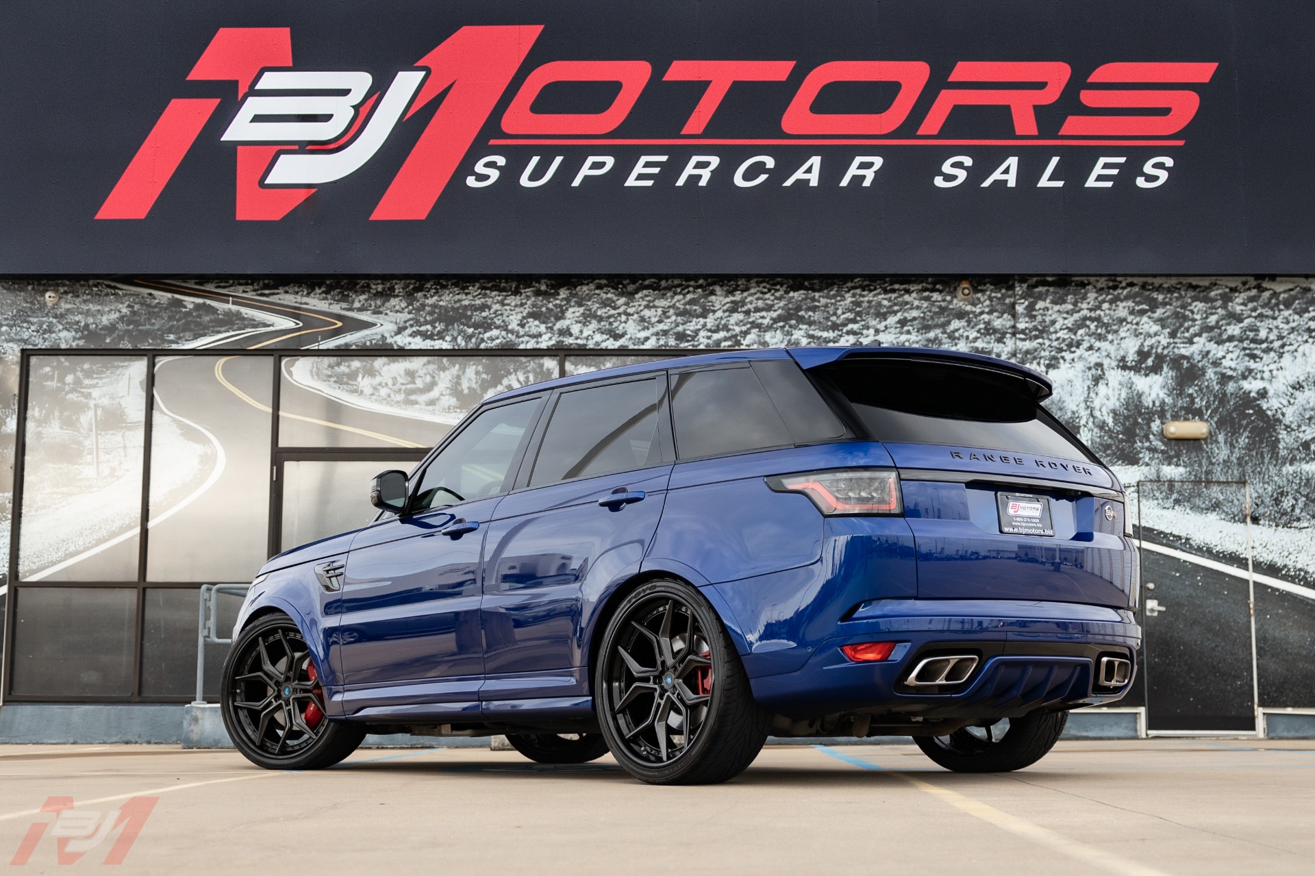 Used-2020-Land-Rover-Range-Rover-Sport-SVR