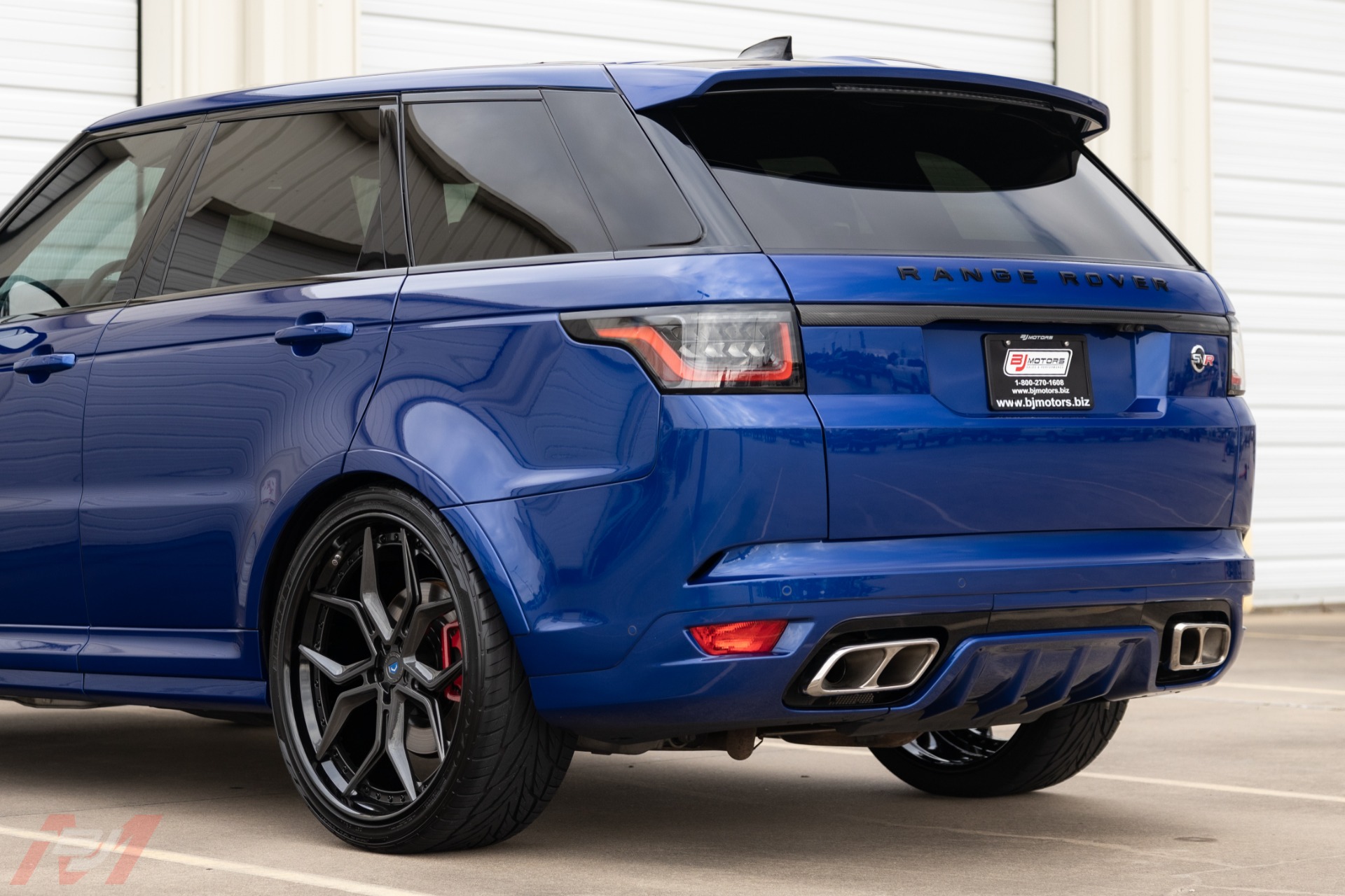 Used-2020-Land-Rover-Range-Rover-Sport-SVR