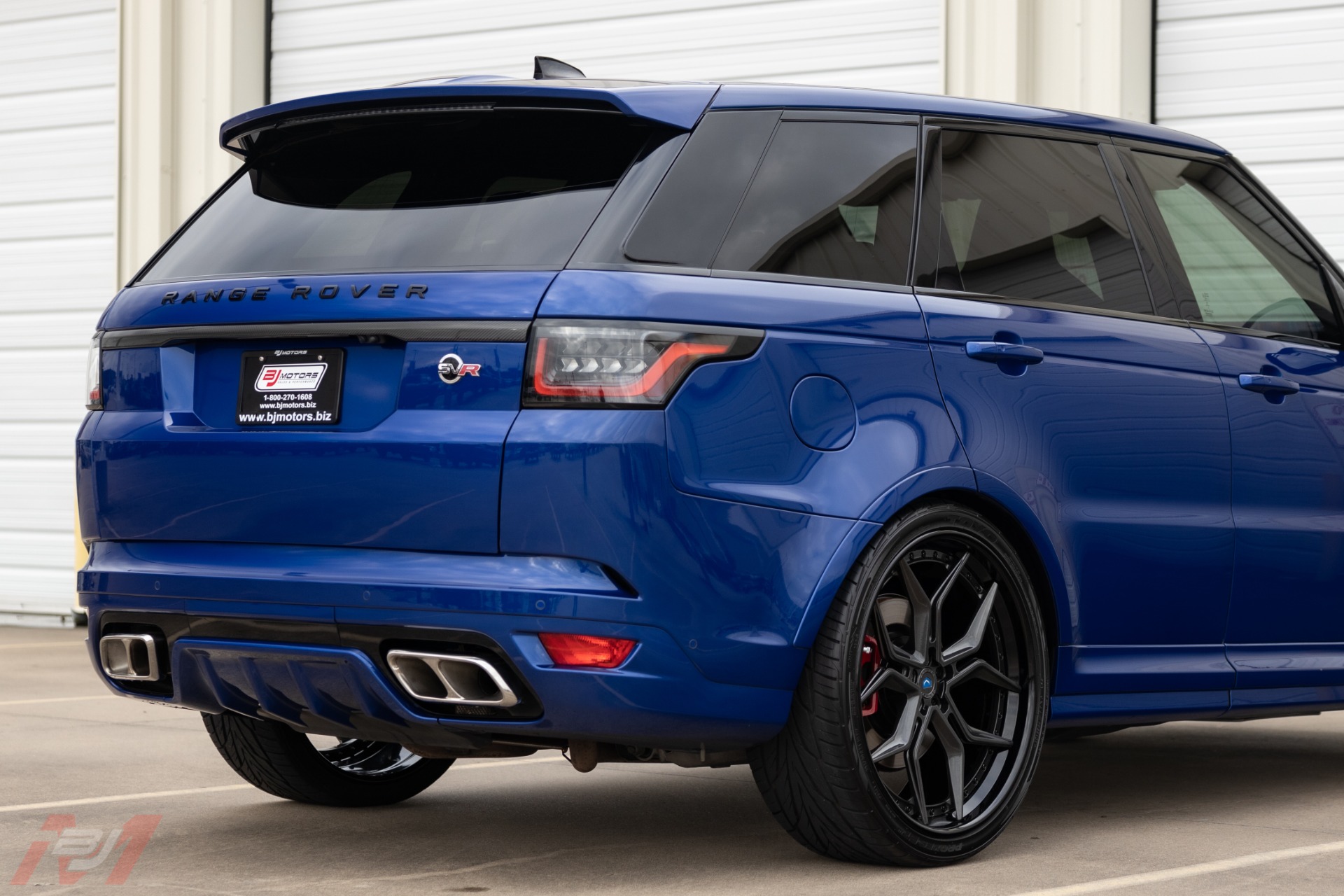 Used-2020-Land-Rover-Range-Rover-Sport-SVR