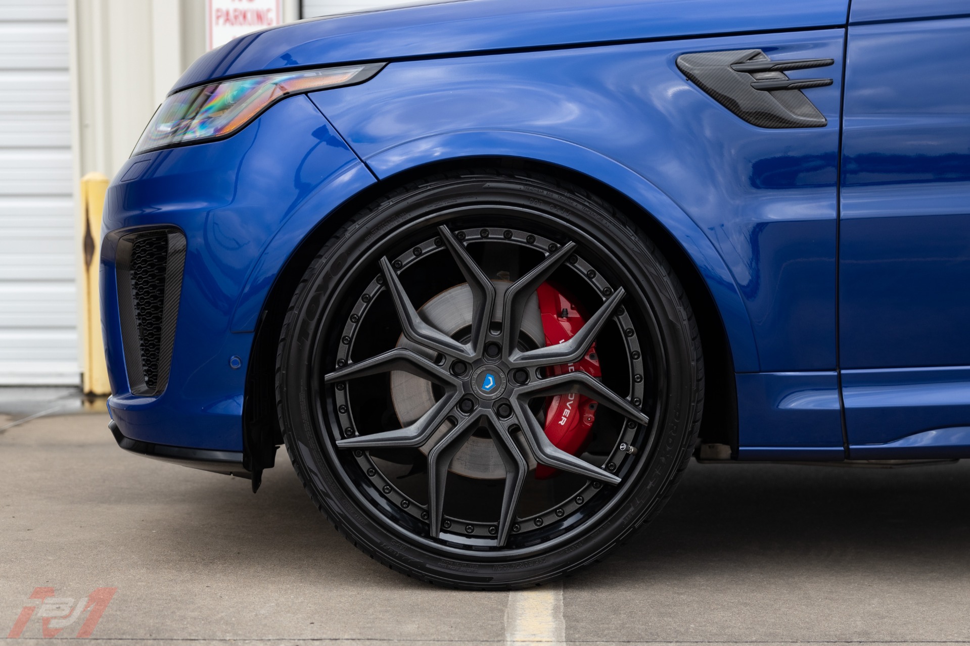 Used-2020-Land-Rover-Range-Rover-Sport-SVR