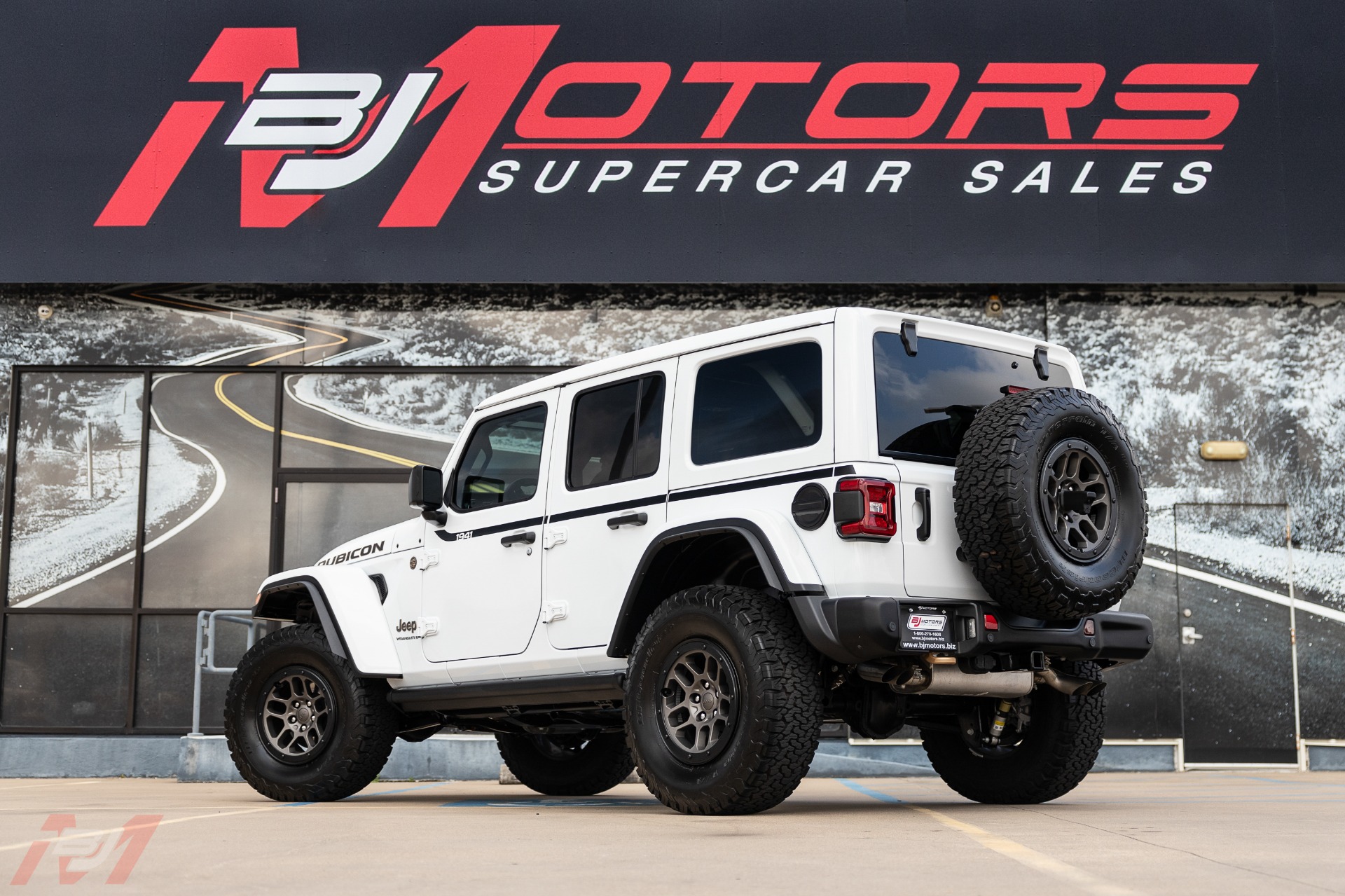 Used-2023-Jeep-Wrangler-Rubicon-392-Xtreme-Recon