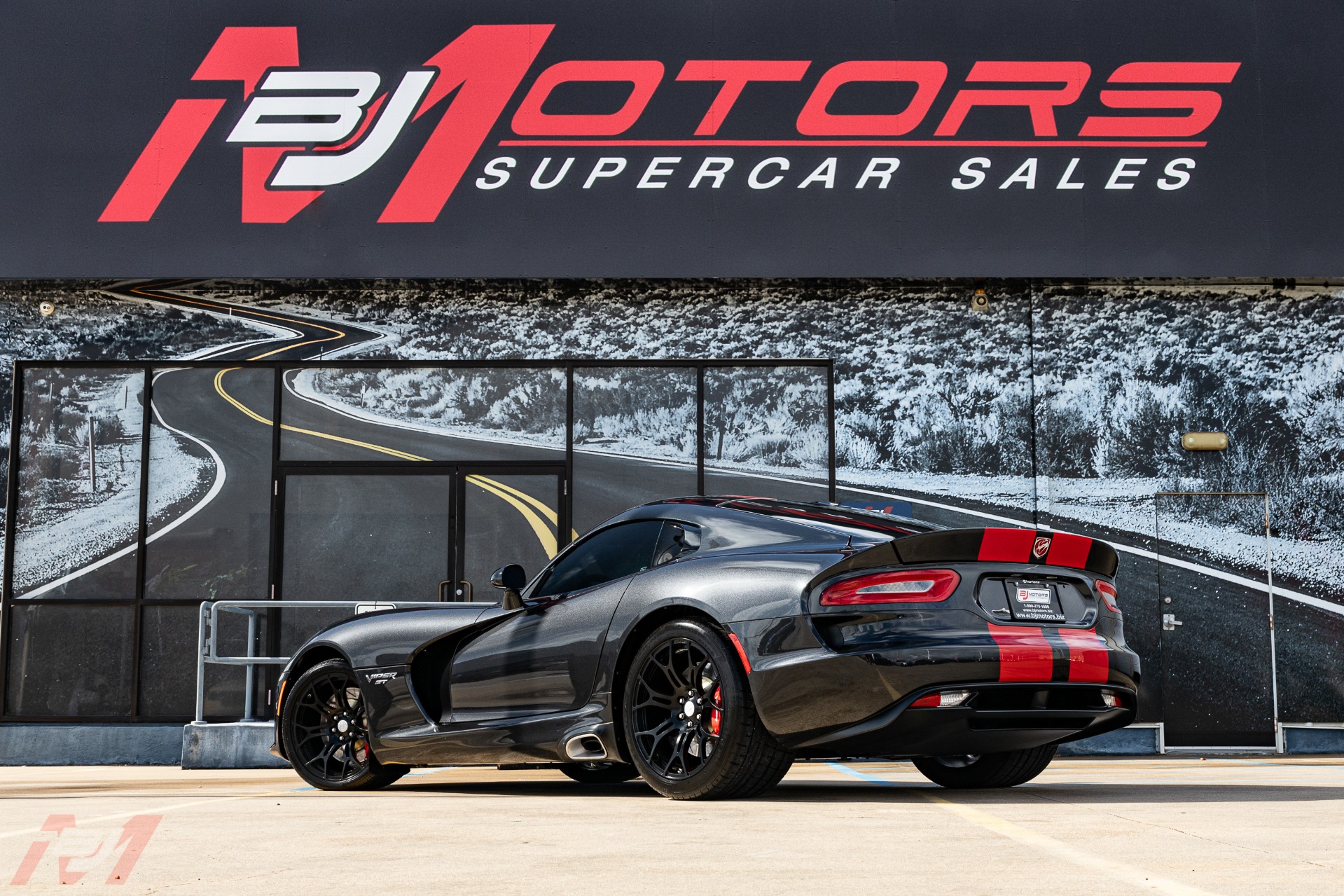 Used-2015-Dodge-Viper-GT