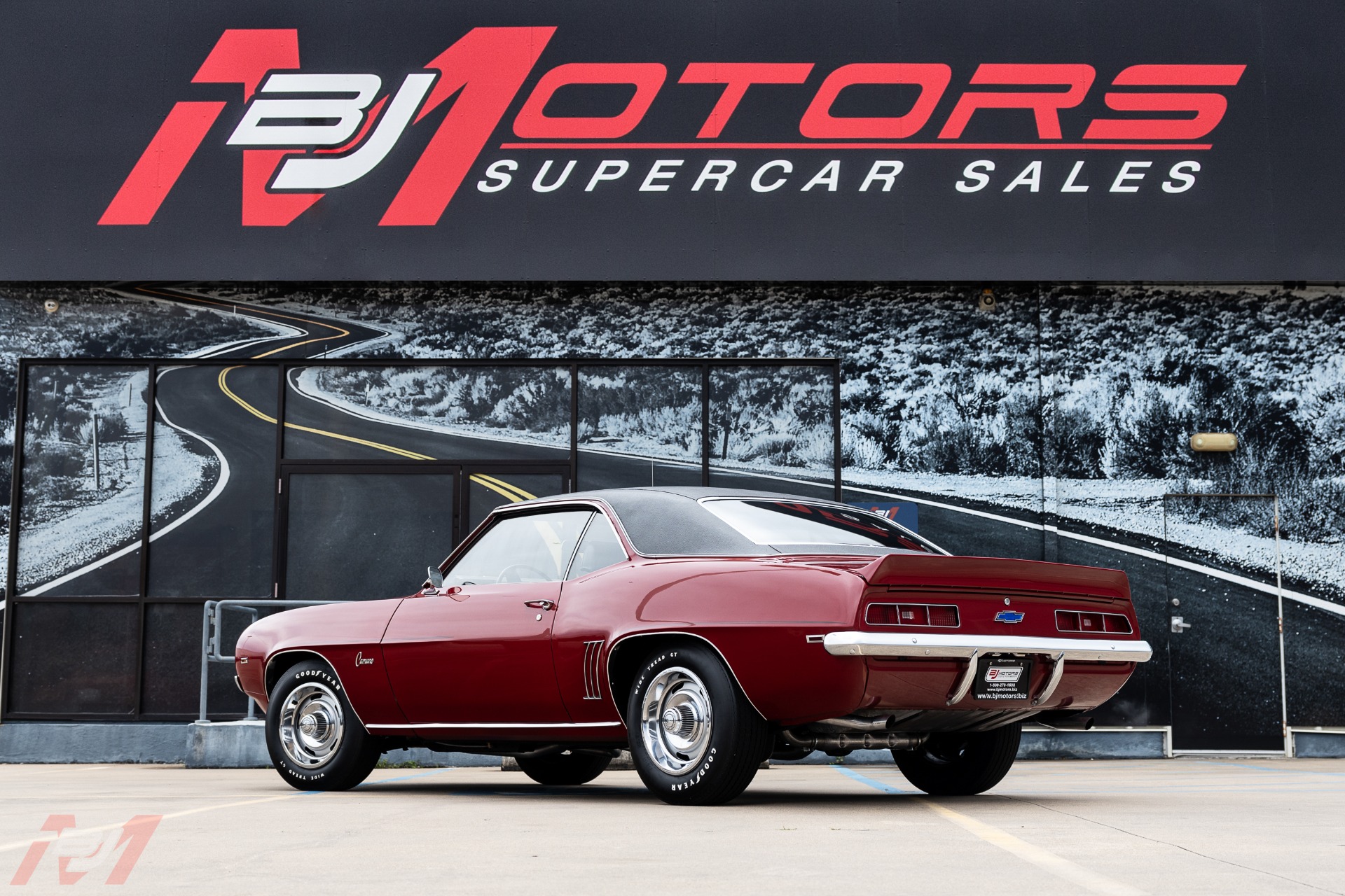 Used-1969-Chevrolet-Camaro-COPO-4-speed