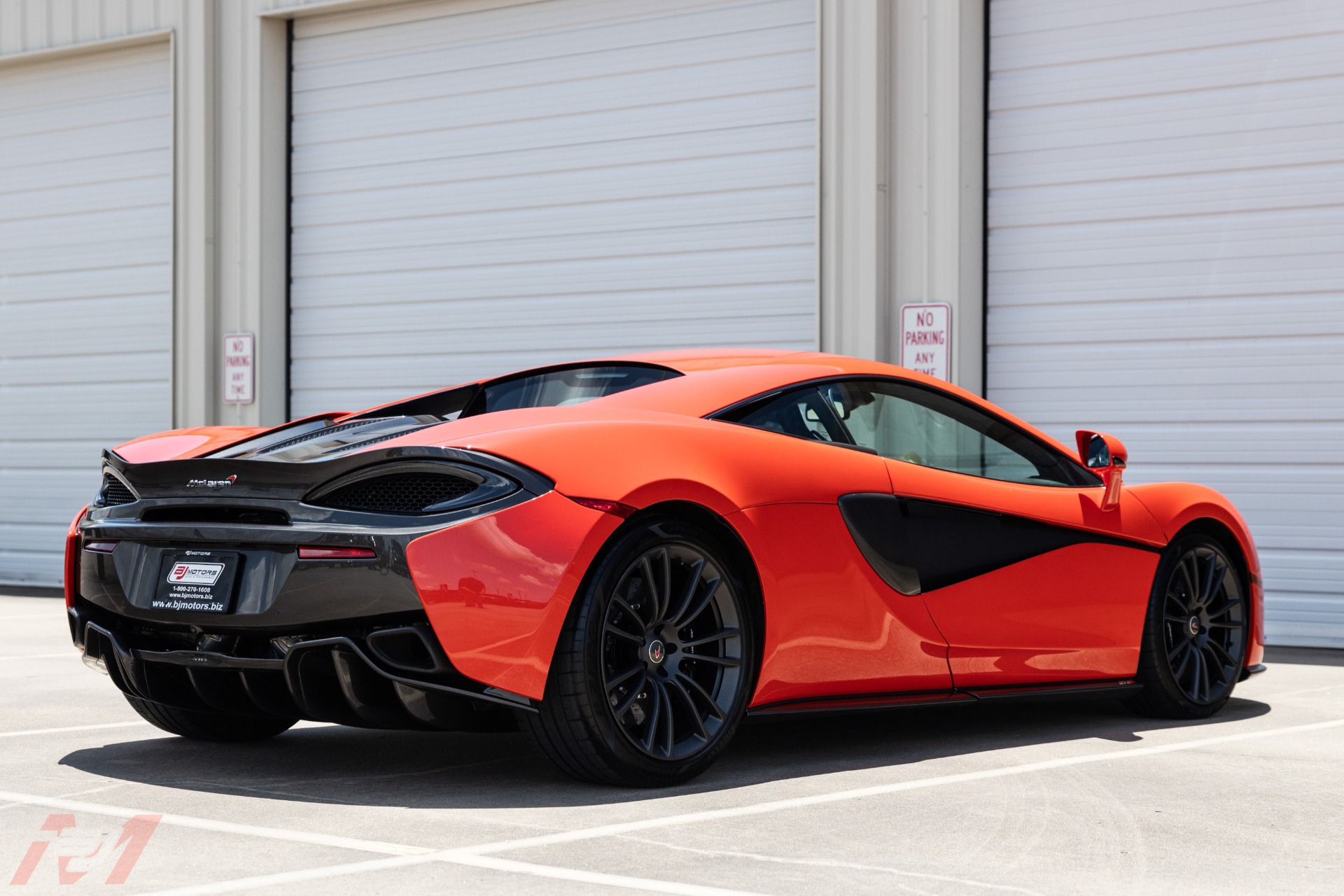 Used-2017-McLaren-570S-Coupe-MSO-Delta-Red