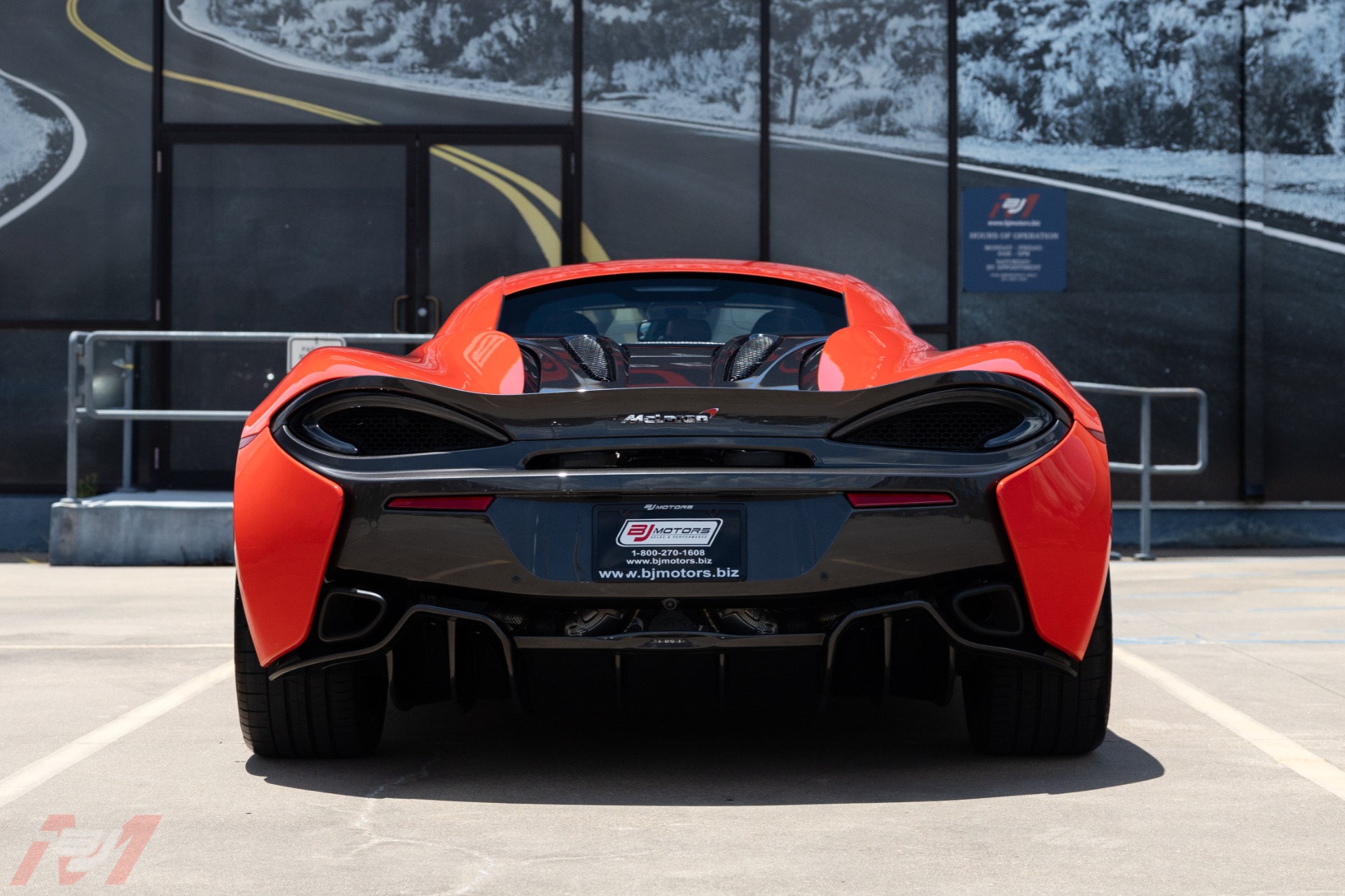 Used-2017-McLaren-570S-Coupe-MSO-Delta-Red