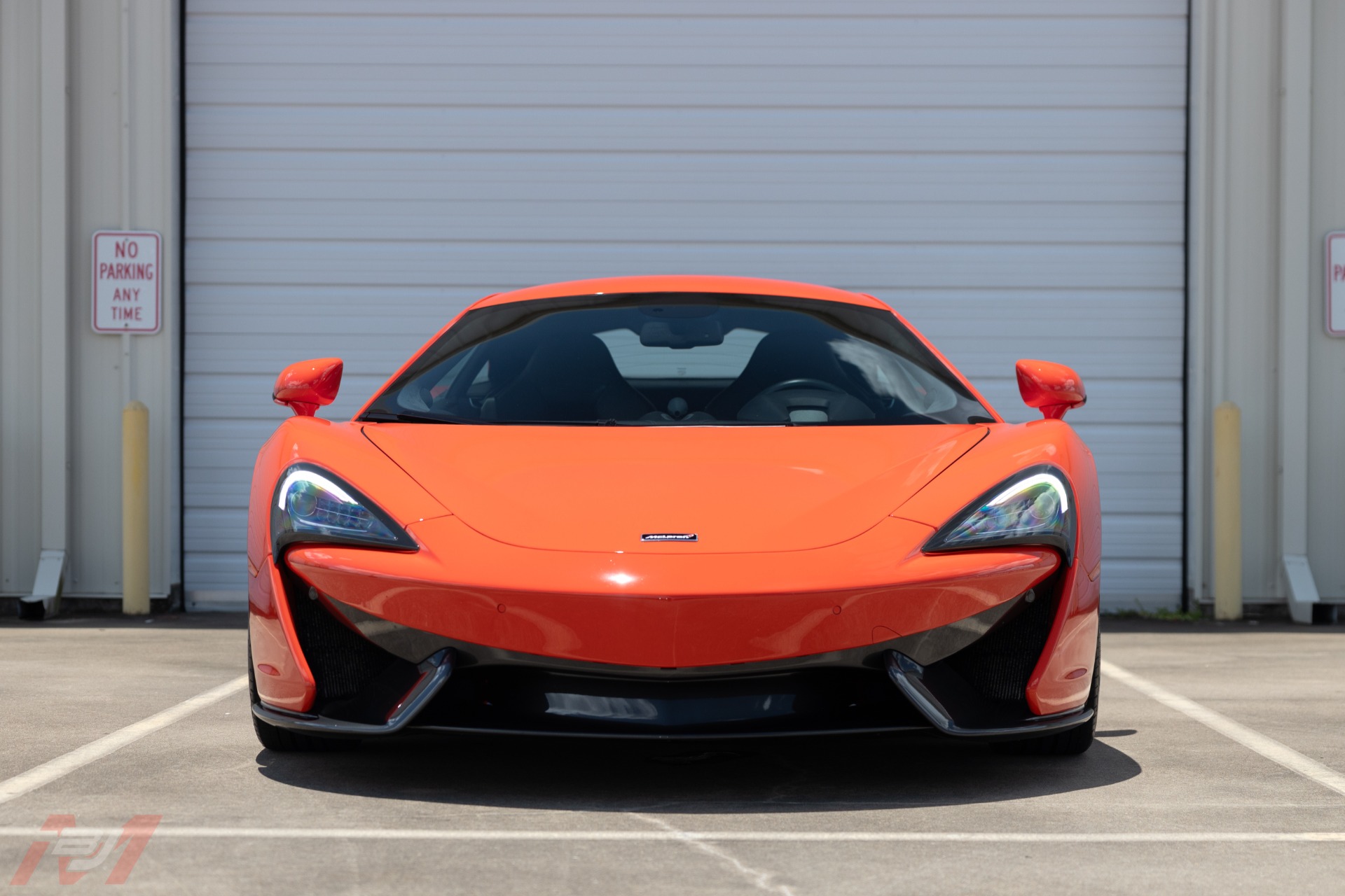 Used-2017-McLaren-570S-Coupe-MSO-Delta-Red