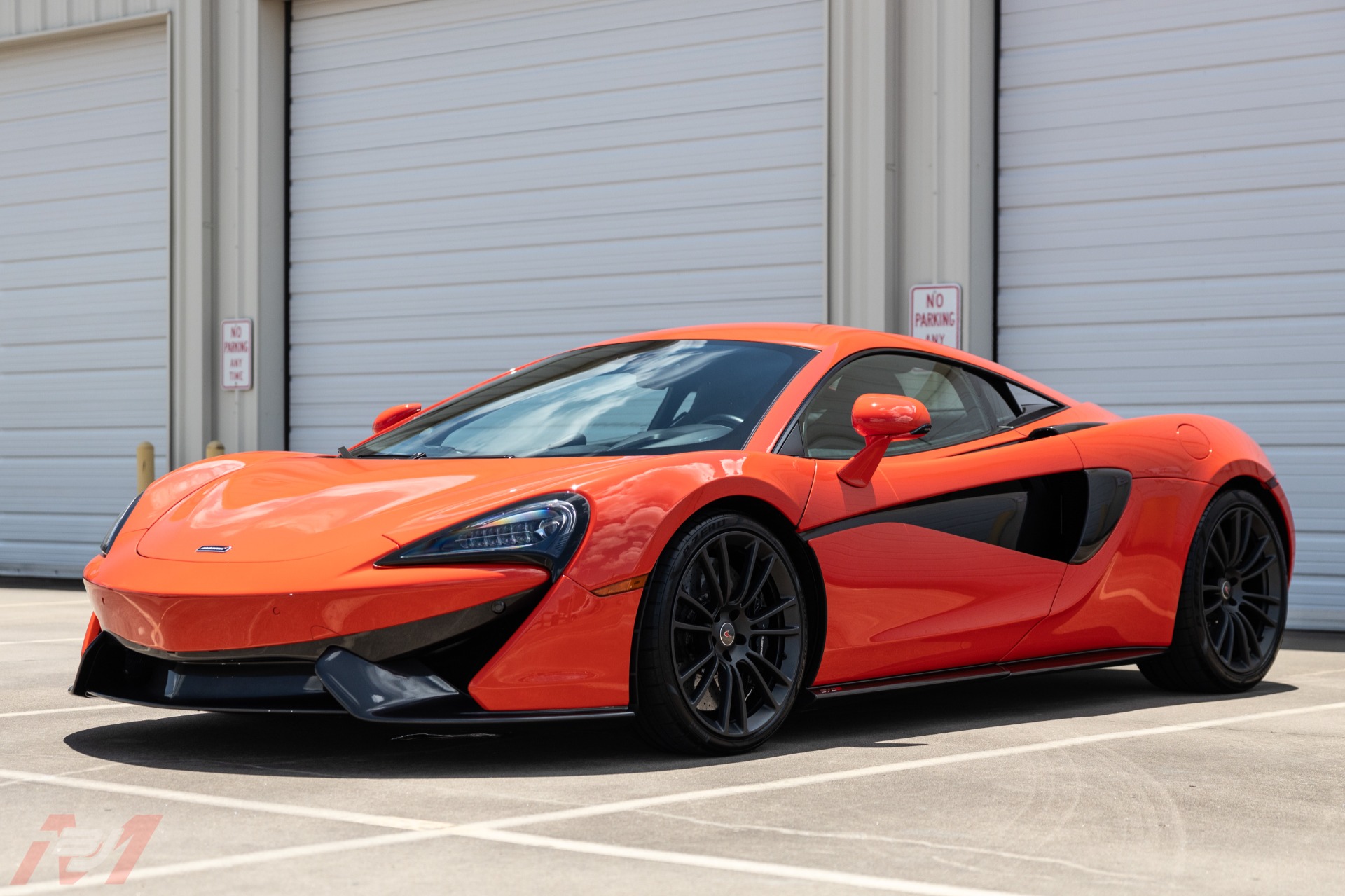 Used-2017-McLaren-570S-Coupe-MSO-Delta-Red