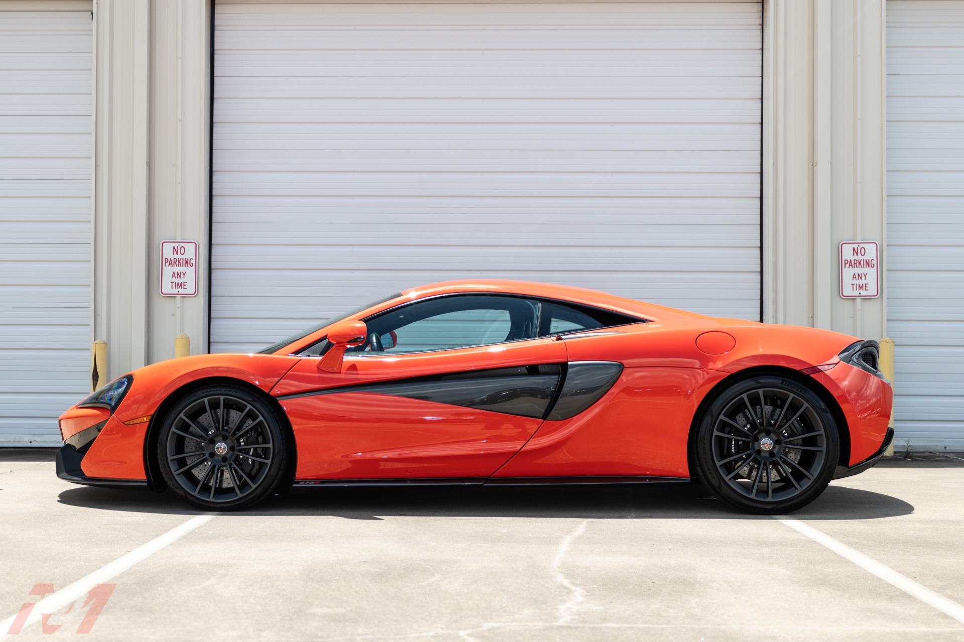 Used-2017-McLaren-570S-Coupe-MSO-Delta-Red