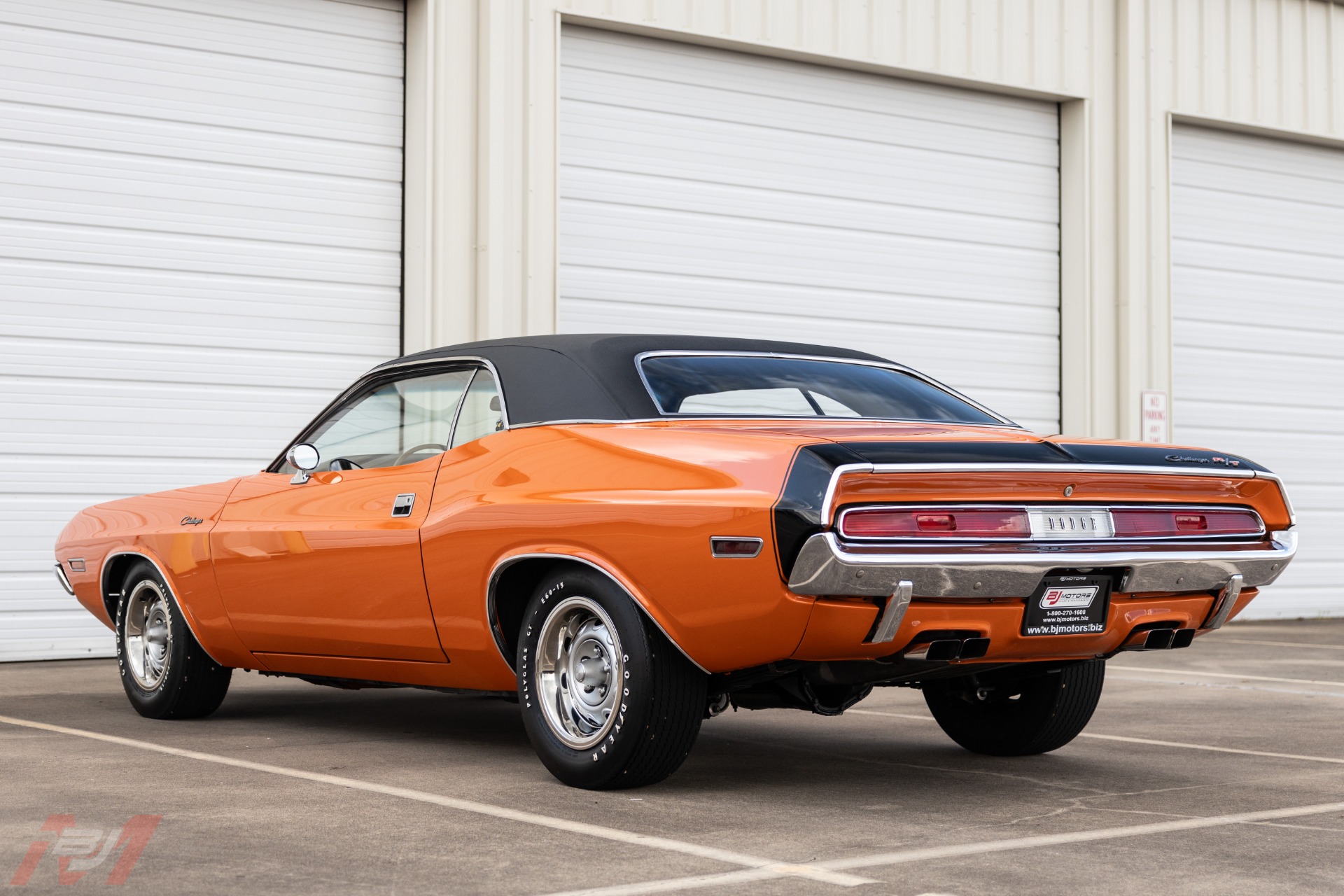 Used-1970-Dodge-Challenger-R/T-440-Six-Pack