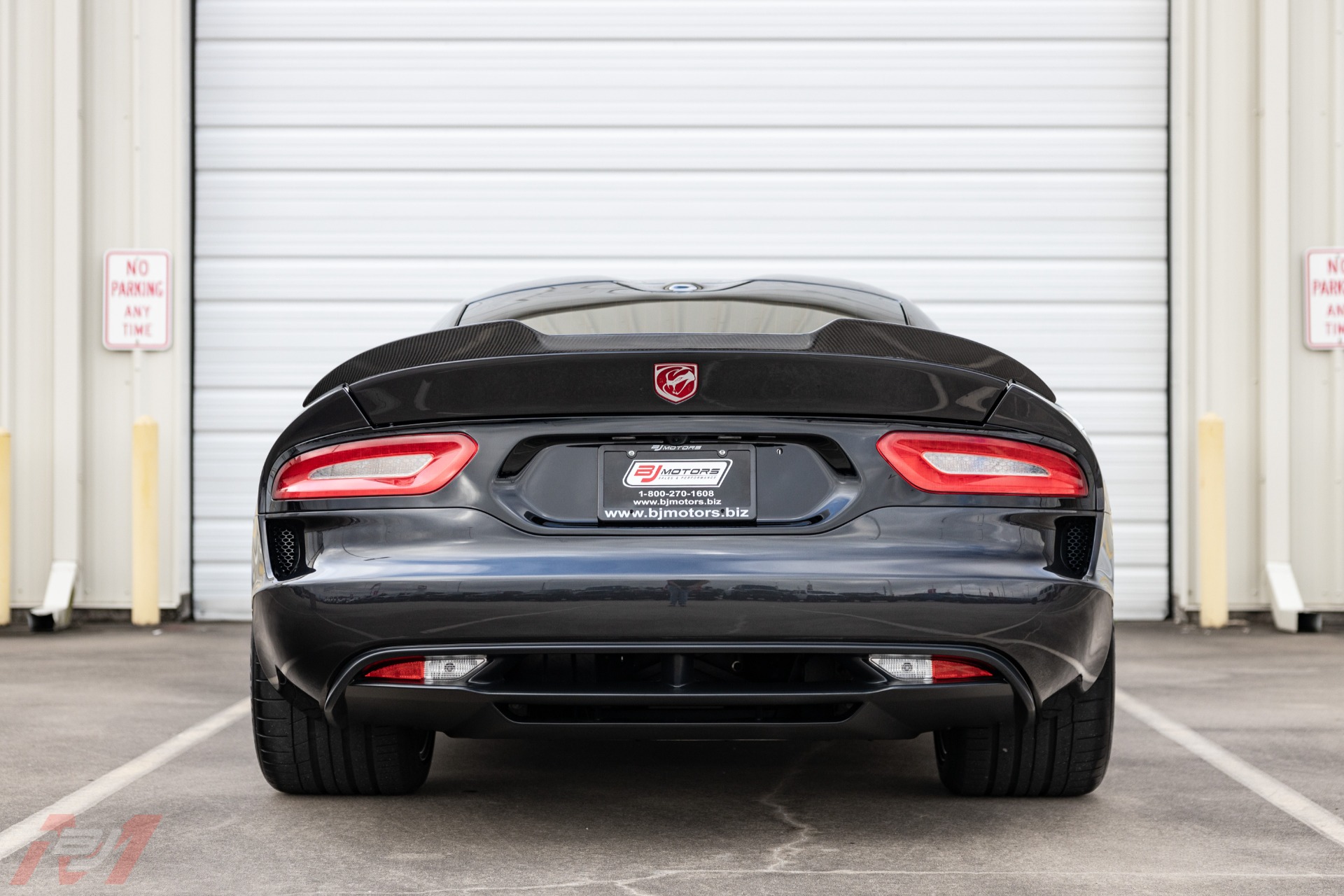 Used-2013-Dodge-Viper-GTS