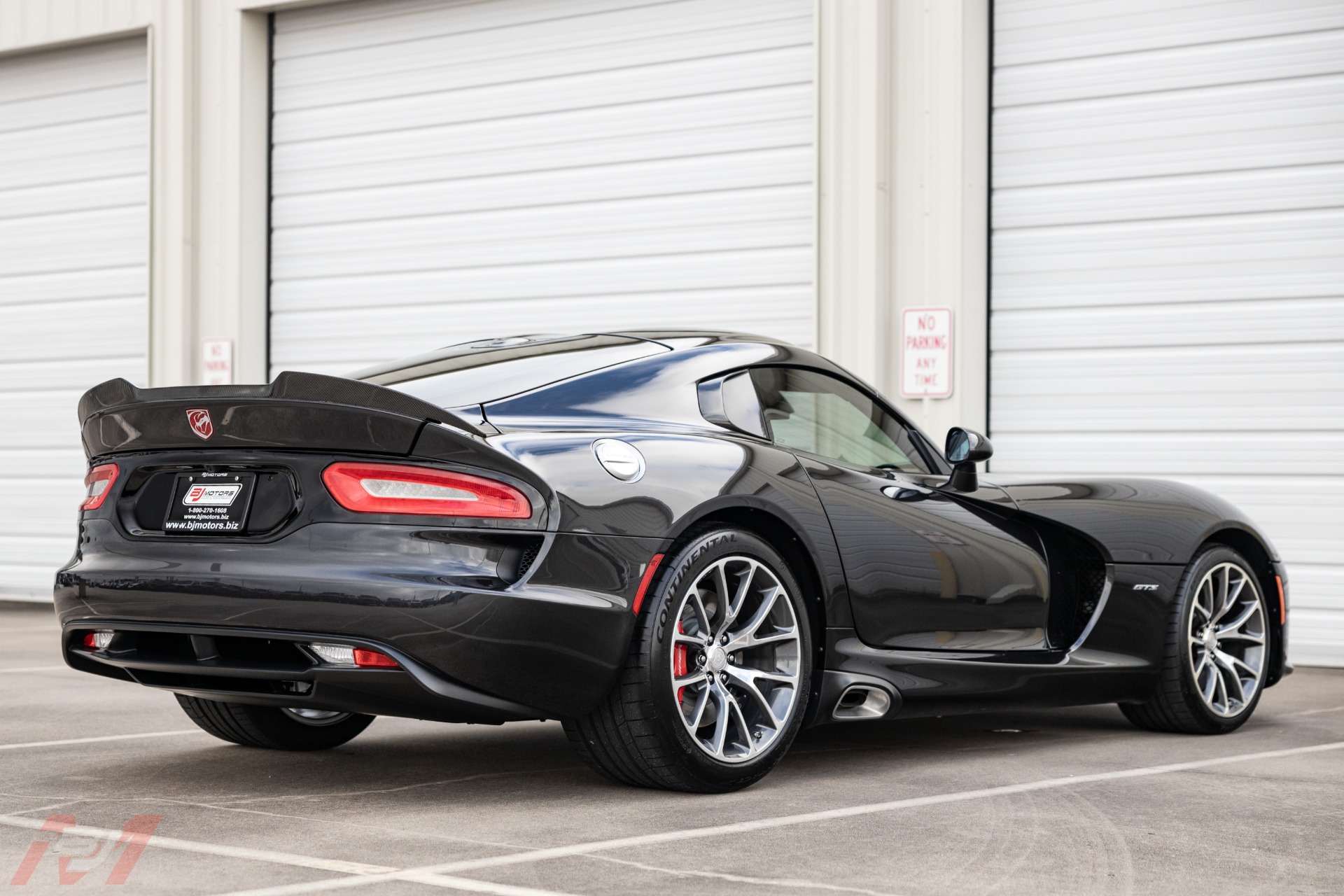 Used-2013-Dodge-Viper-GTS