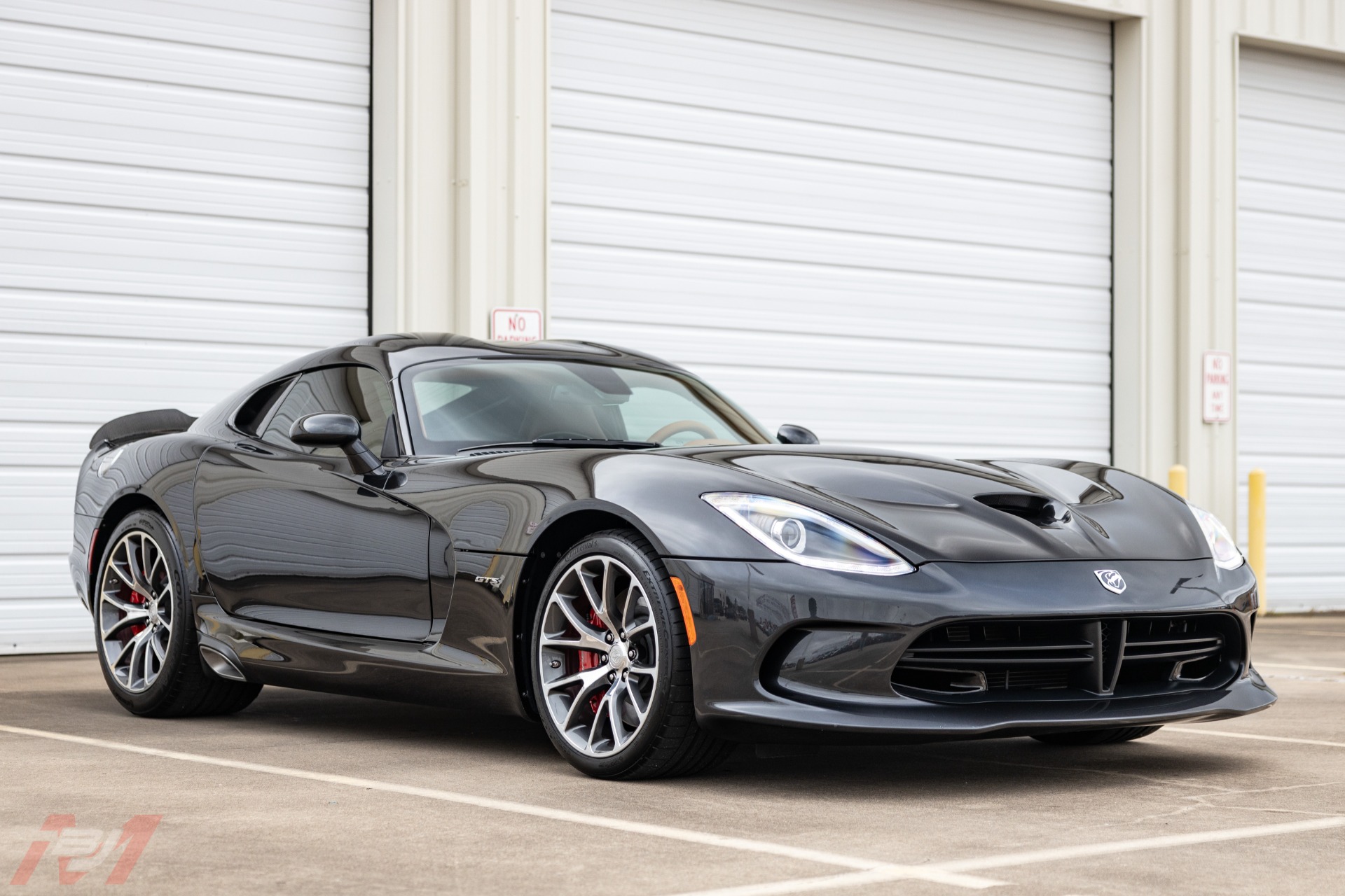 Used-2013-Dodge-Viper-GTS