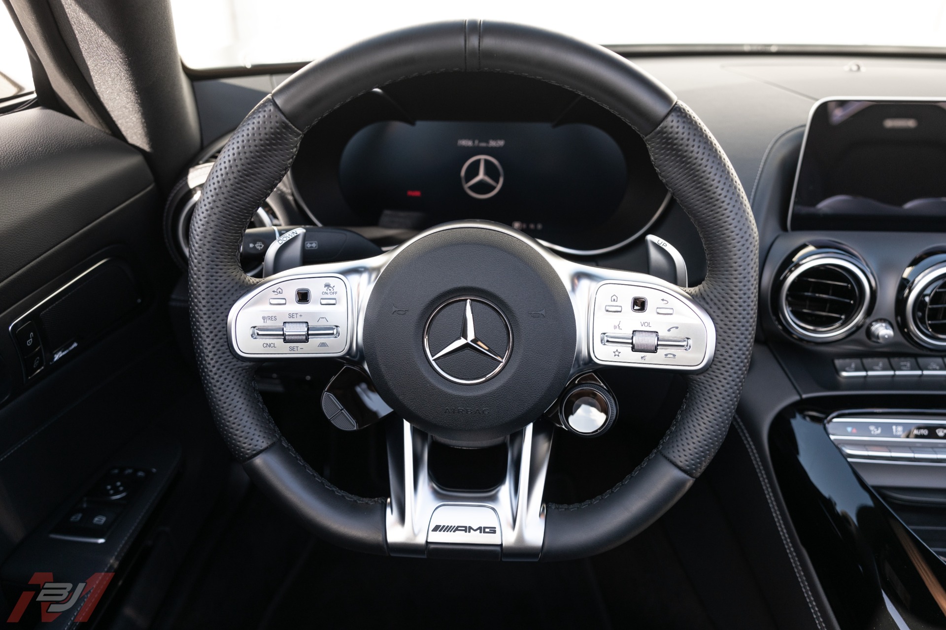 Used-2021-Mercedes-Benz-AMG-GT-Roadster