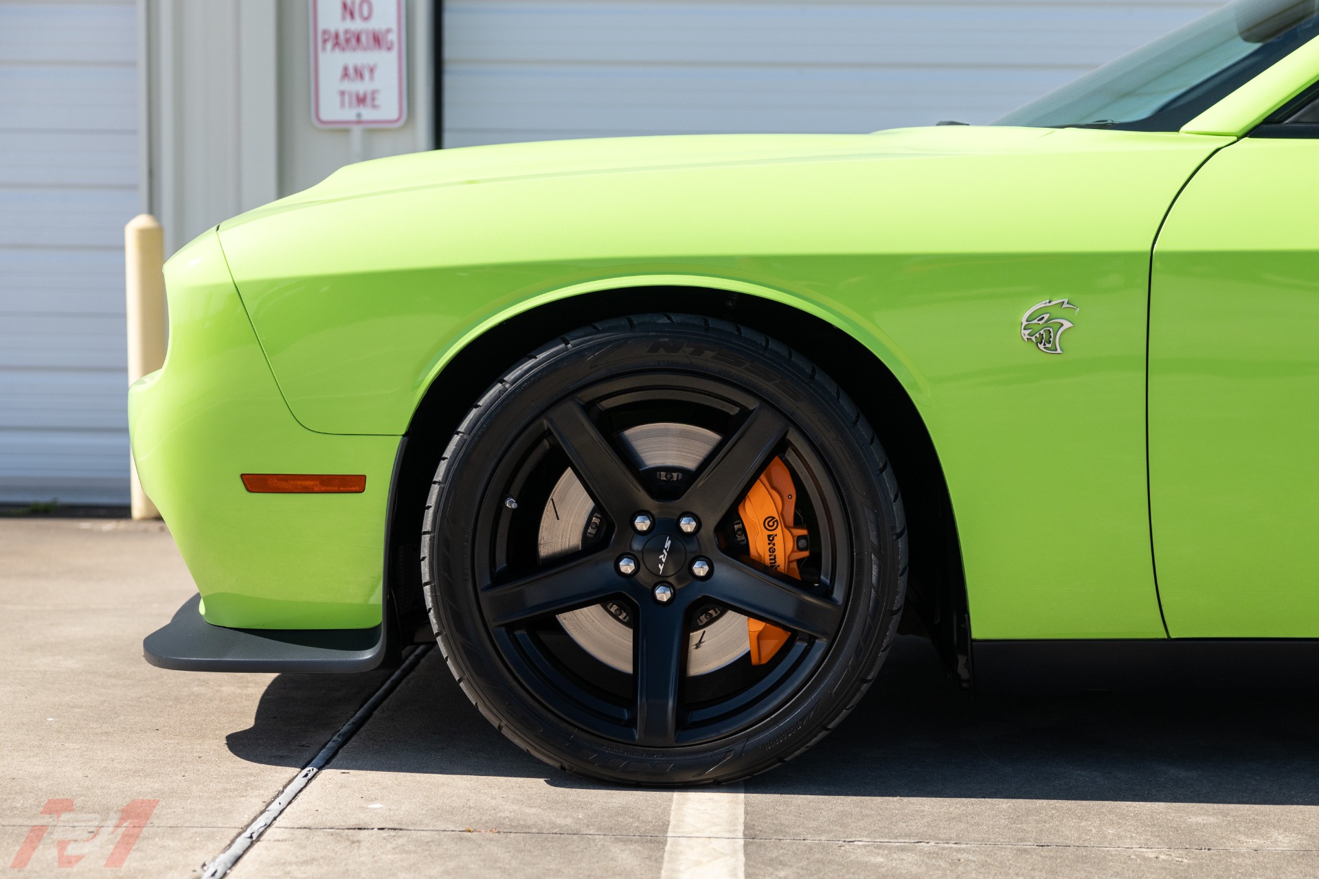 Used-2019-Dodge-Challenger-SRT-Hellcat-6-speed