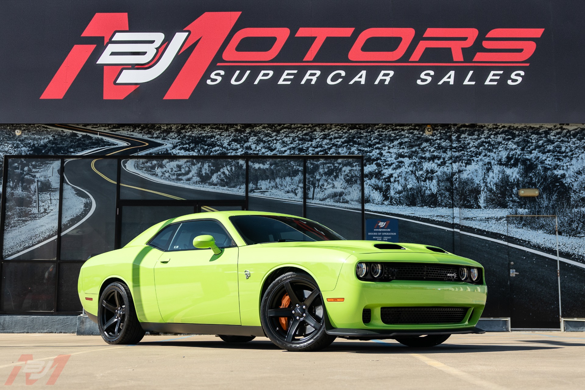 Used-2019-Dodge-Challenger-SRT-Hellcat-6-speed