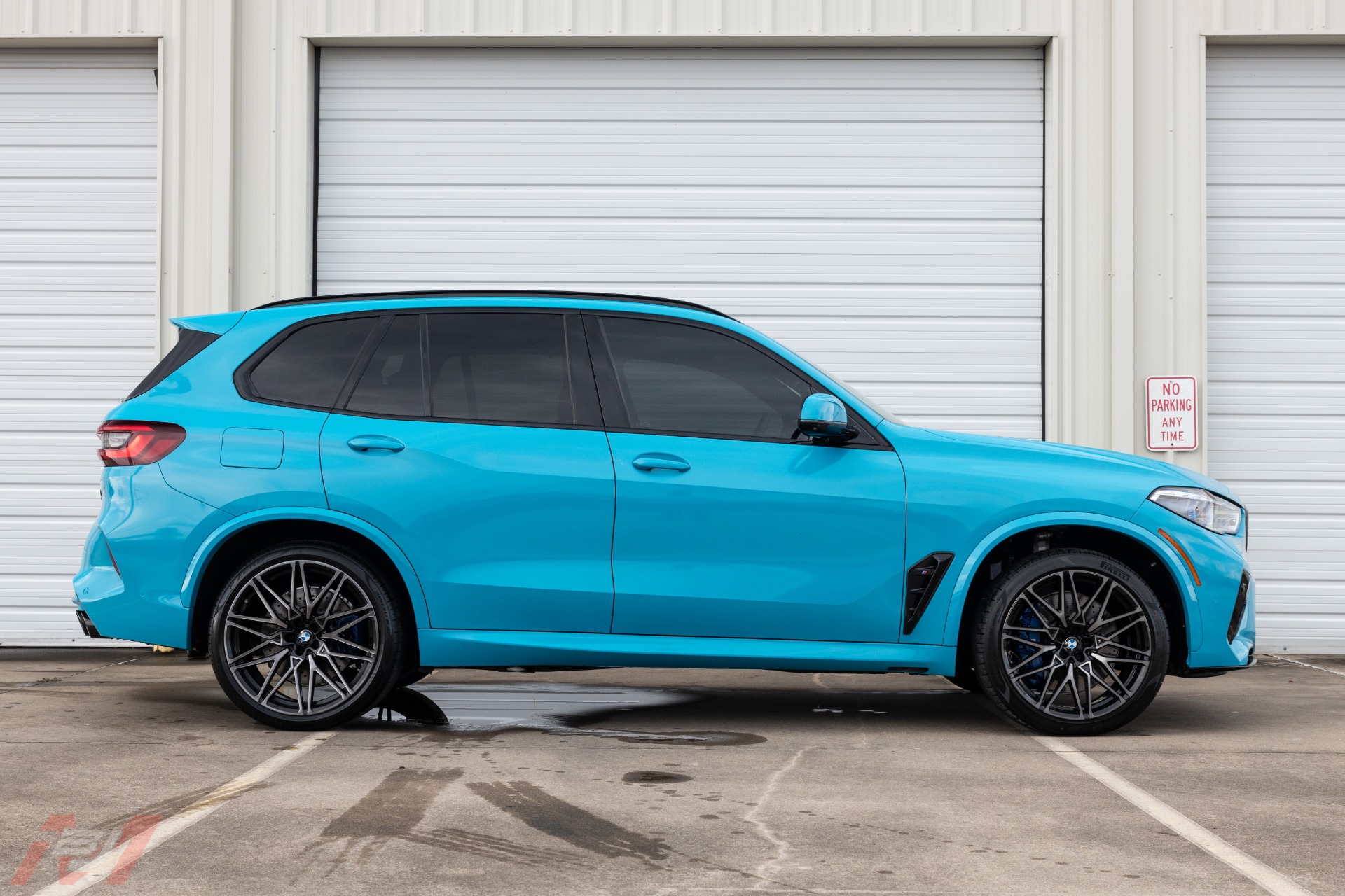 Used-2021-BMW-X5-M-Competition