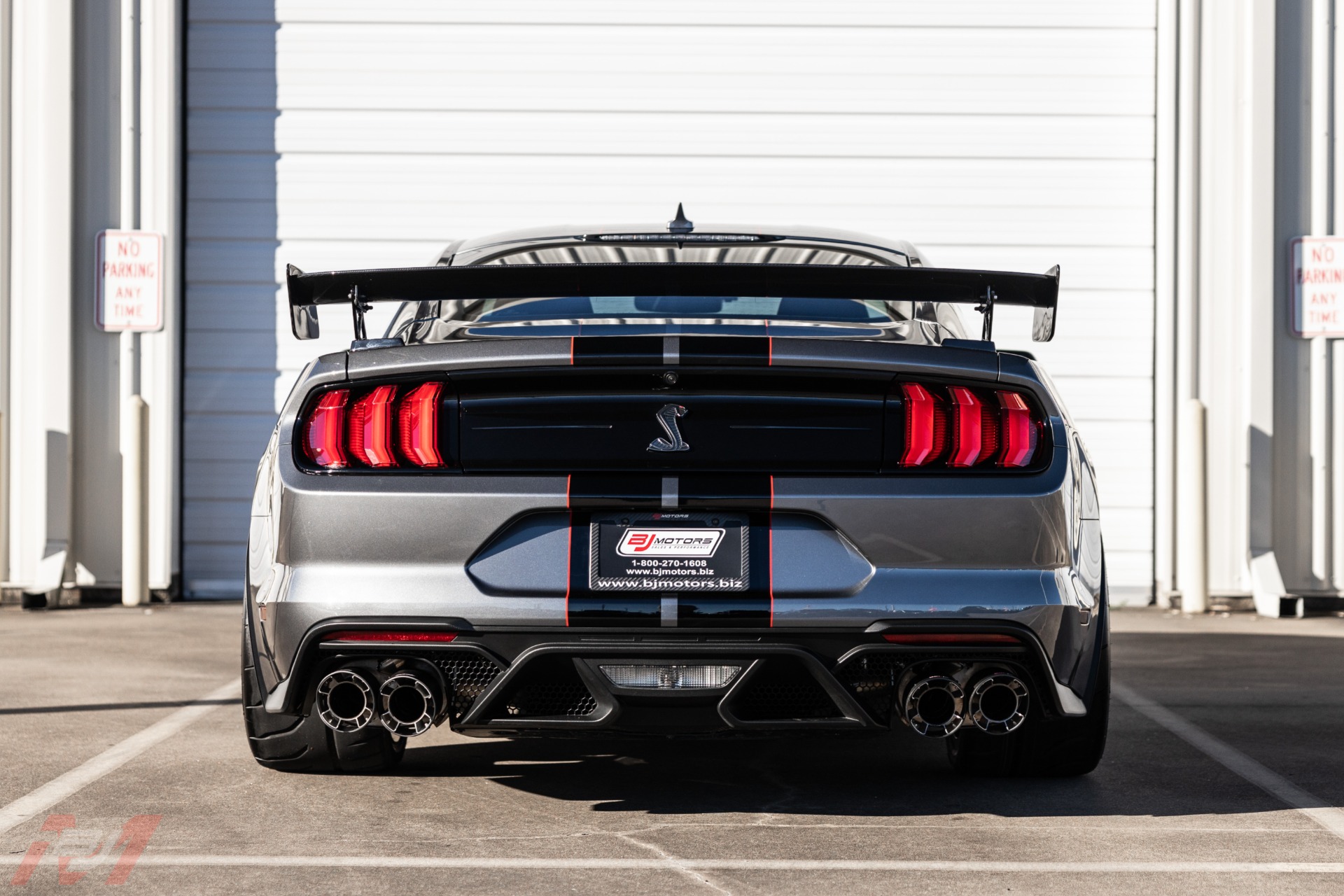 Used-2022-Ford-Mustang-Shelby-GT500-Carbon-Fiber-Track-Pack