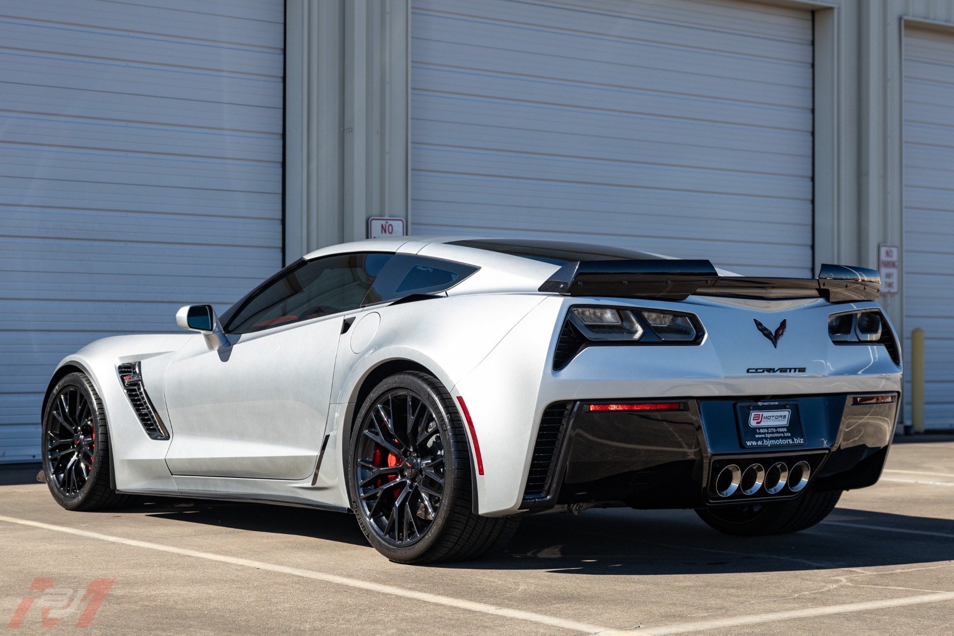 Used-2015-Chevrolet-Corvette-Z06-7-speed-Manual