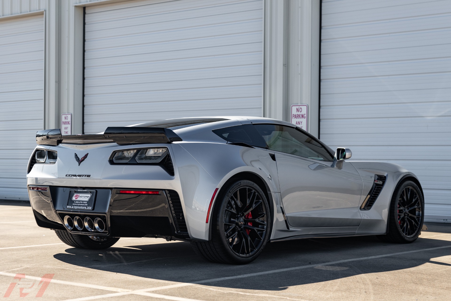 Used-2015-Chevrolet-Corvette-Z06-7-speed-Manual