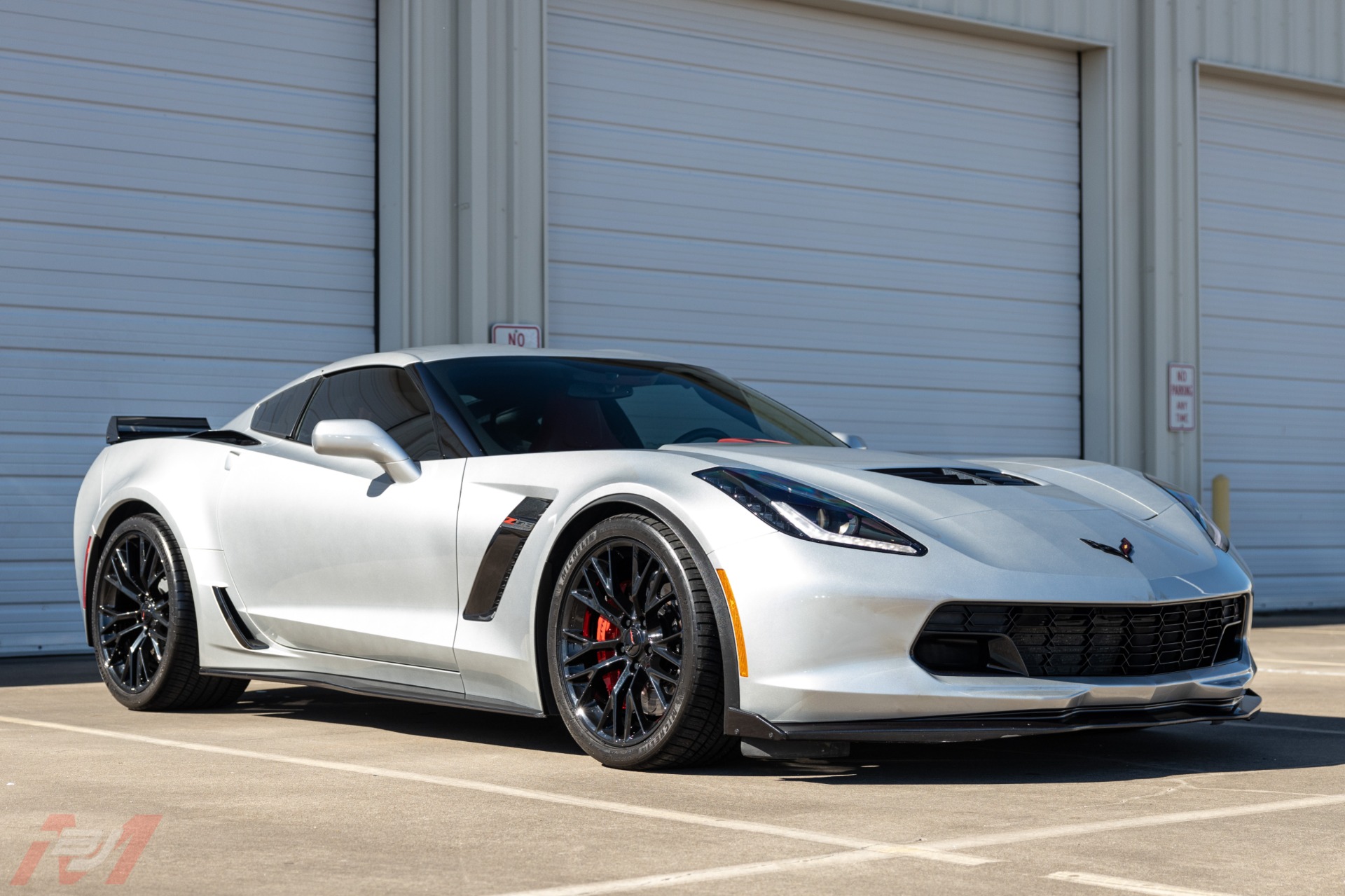 Used-2015-Chevrolet-Corvette-Z06-7-speed-Manual