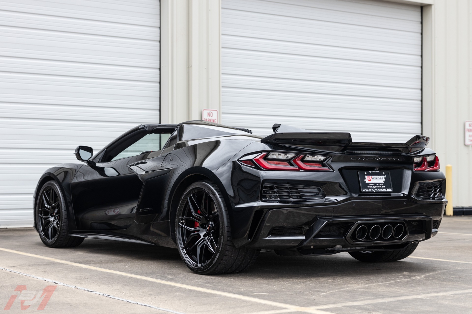 Used-2023-Chevrolet-Corvette-Z06