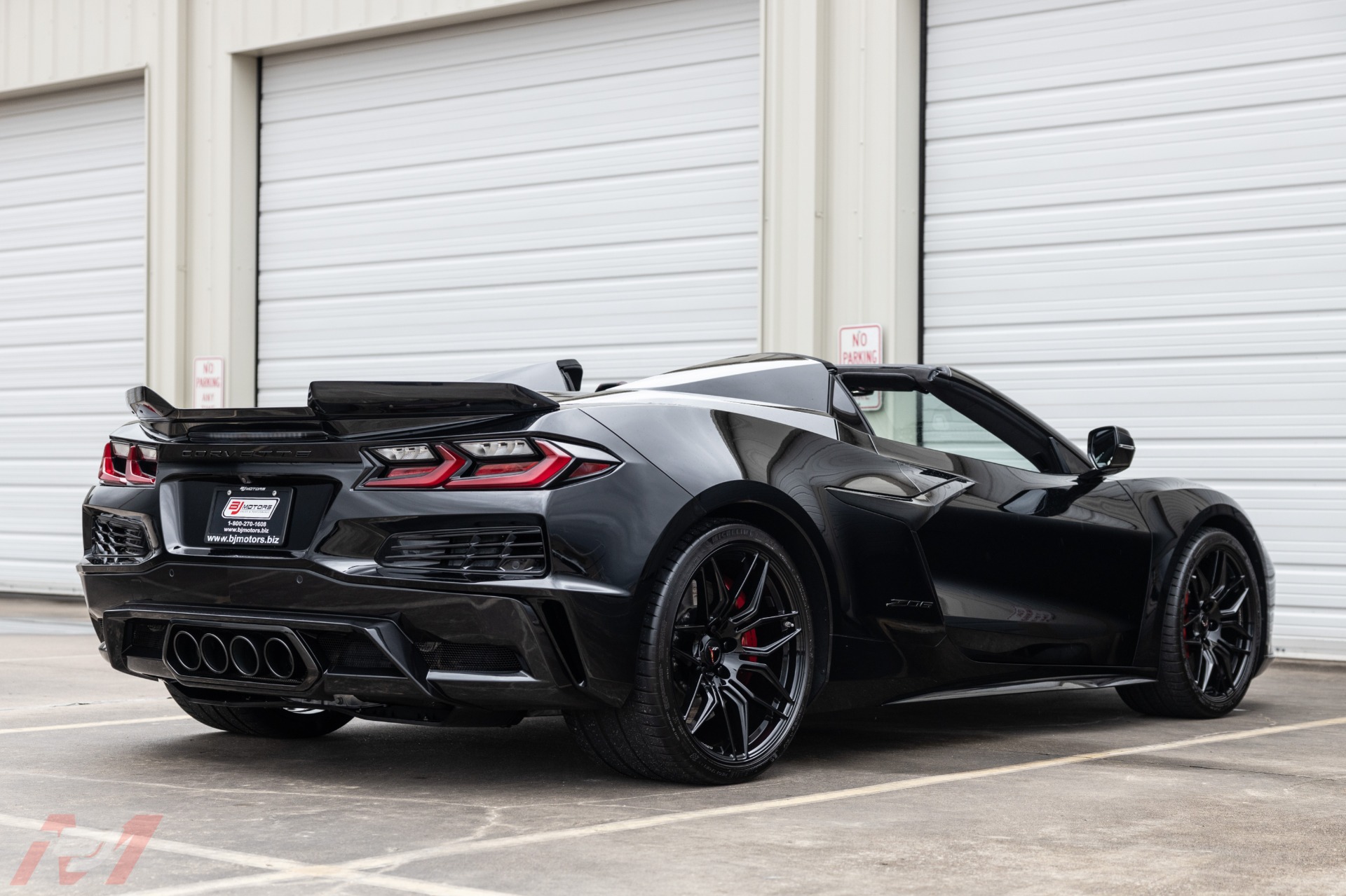 Used-2023-Chevrolet-Corvette-Z06