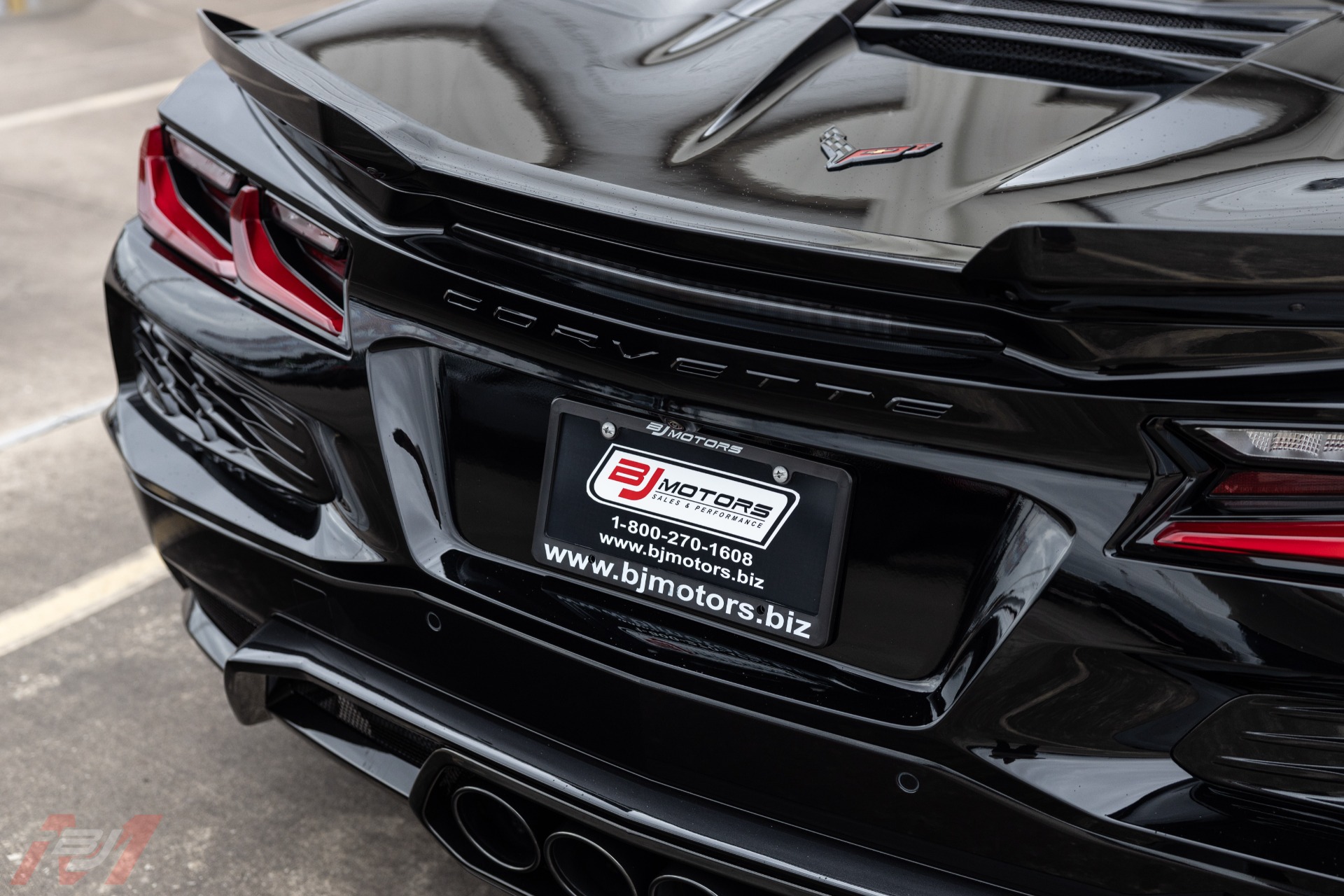 Used-2023-Chevrolet-Corvette-Z06