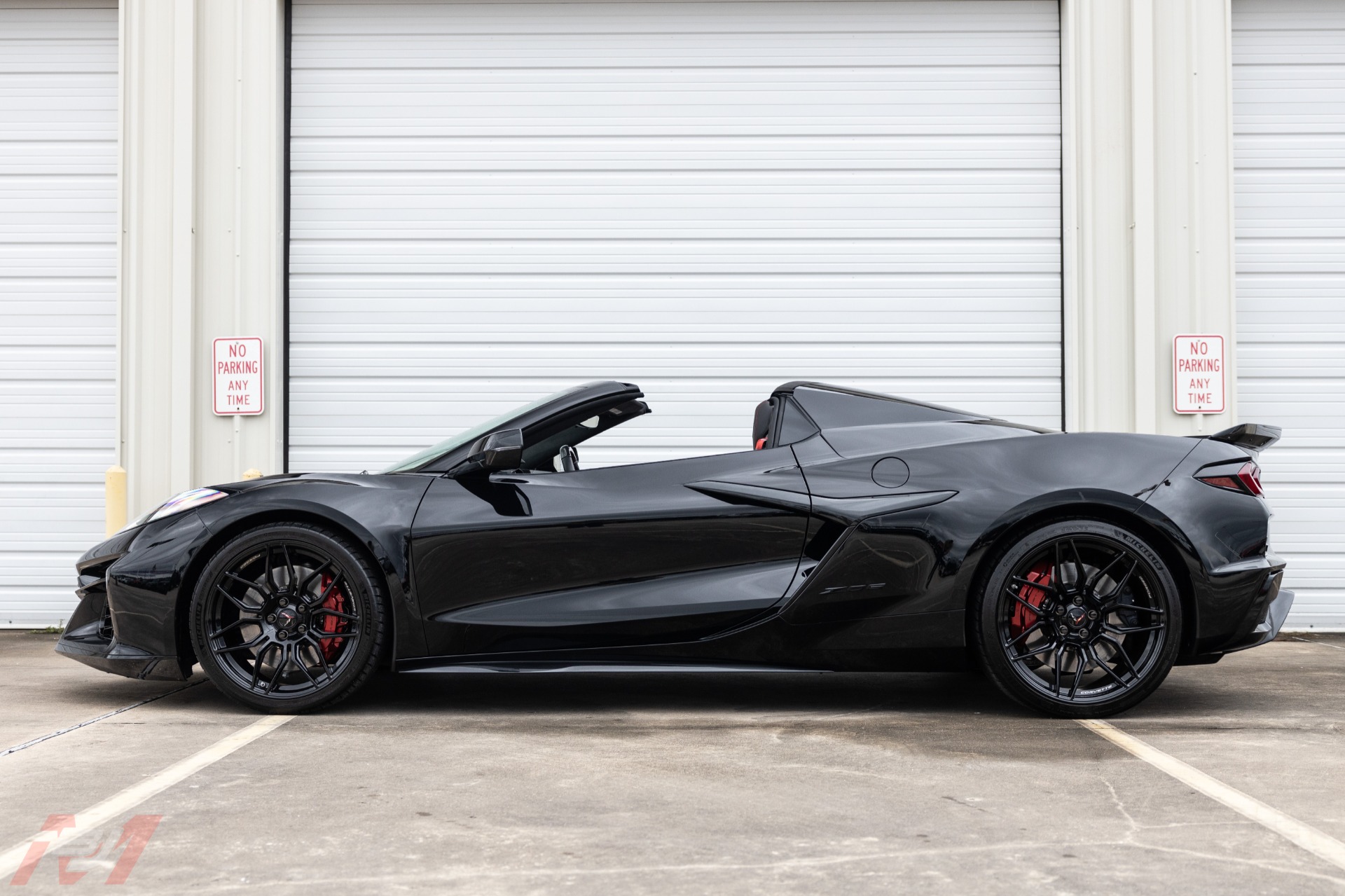 Used-2023-Chevrolet-Corvette-Z06