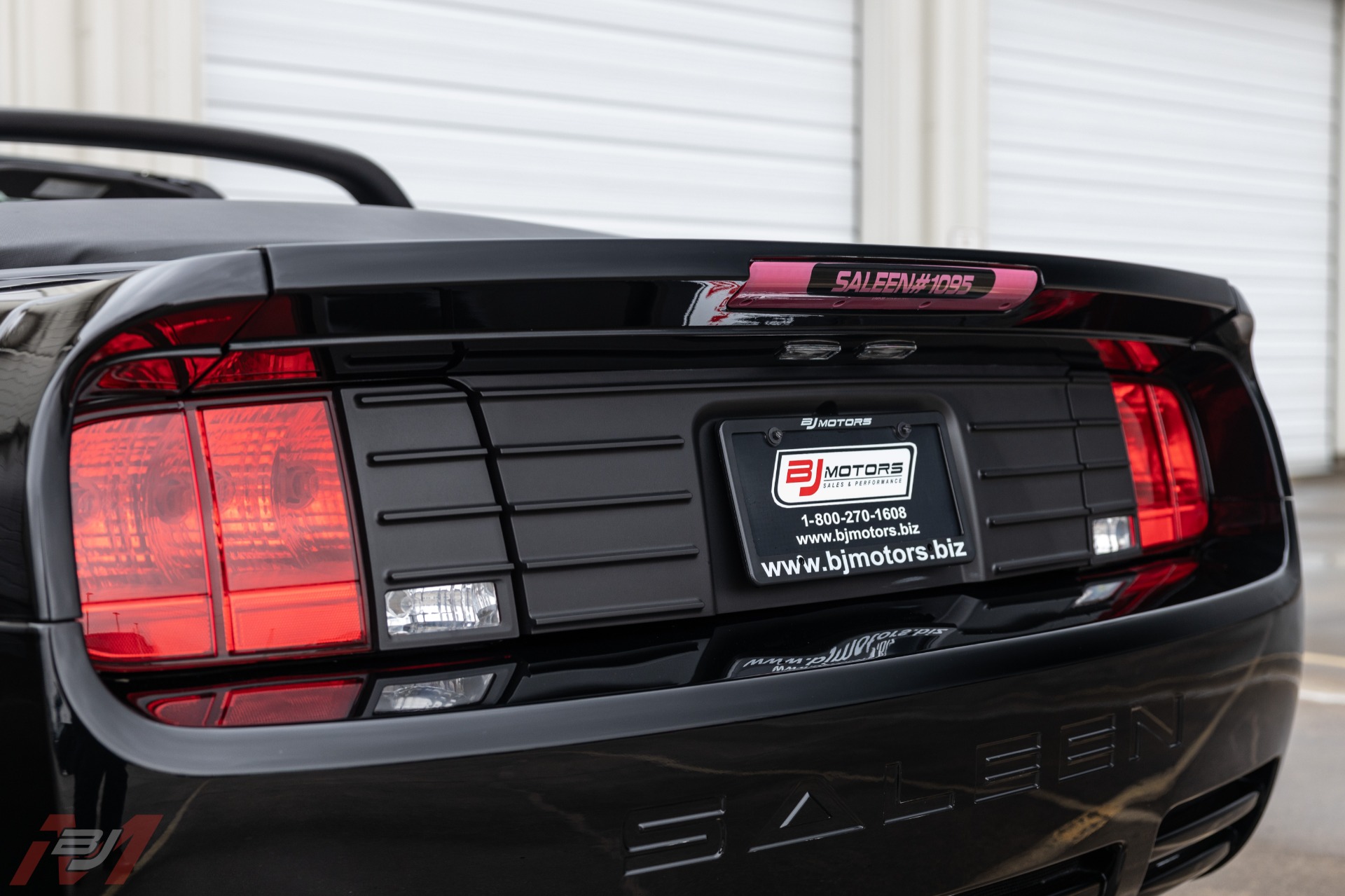 Used-2006-Ford-Mustang-Saleen-S281-3V-Convertible-5-speed