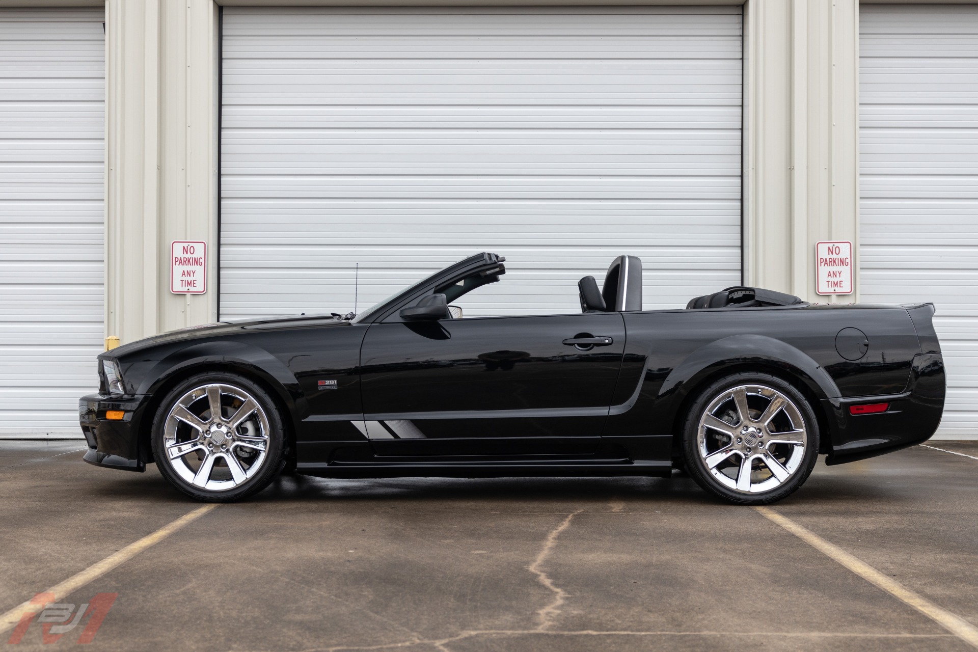 Used-2006-Ford-Mustang-Saleen-S281-3V-Convertible-5-speed