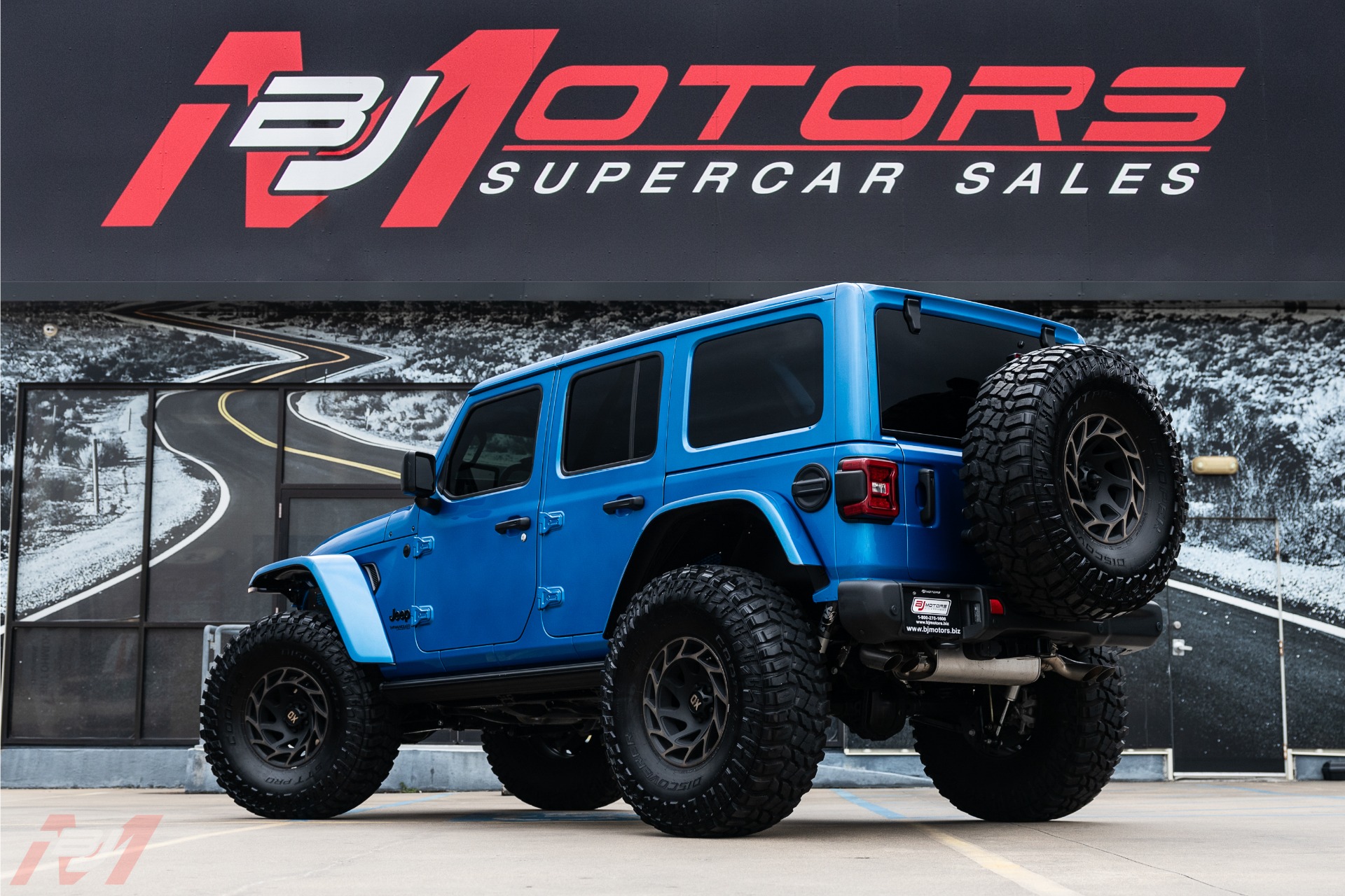 Used-2021-Jeep-Wrangler-Unlimited-Rubicon-392