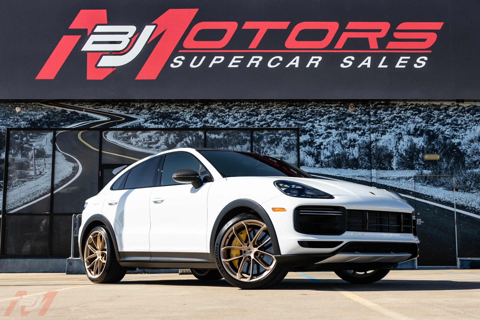 Used-2022-Porsche-Cayenne-Turbo-GT